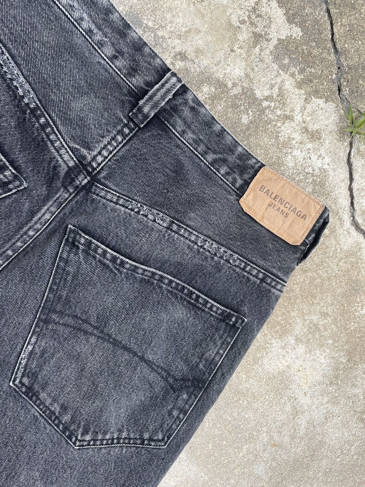 Balenciaga FW22 Lost Tape Oversized Denim Shorts Size US 33 - 3 Thumbnail