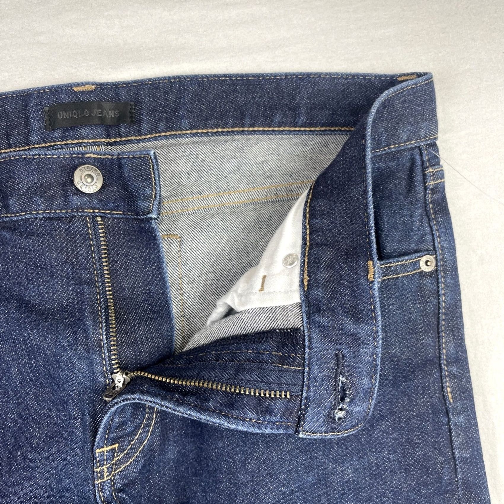 Uniqlo Uniqlo Jeans Mens 32x32 Japan Kaihara Selvedge Denim Slim Straight Low Indigo Size US 32 / EU 48 - 6 Thumbnail