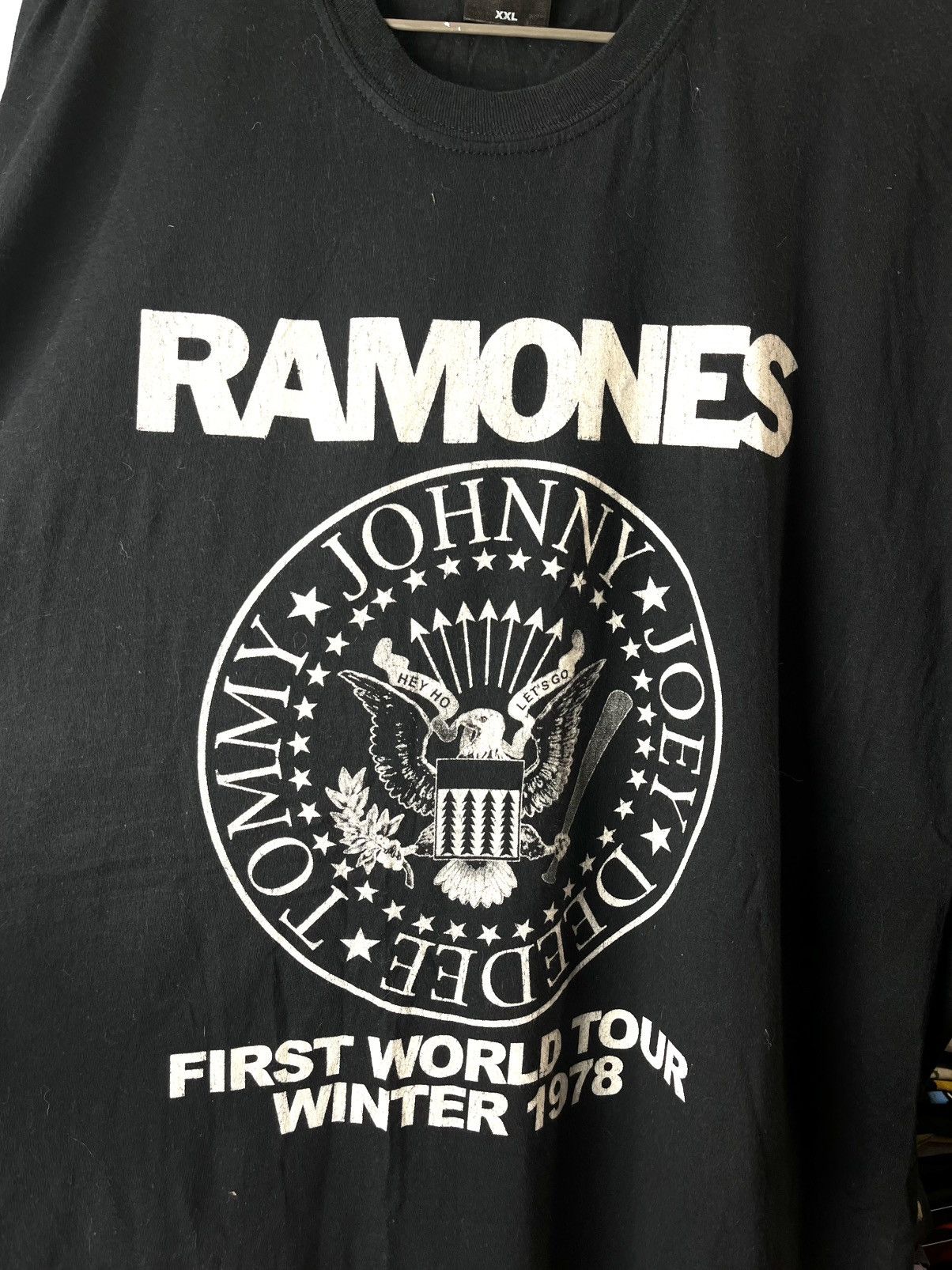 Band Tees 1978 First World Tour Vintage Ramones Band Punk Rock T Shirt Size US XXL / EU 58 / 5 - 2 Thumbnail