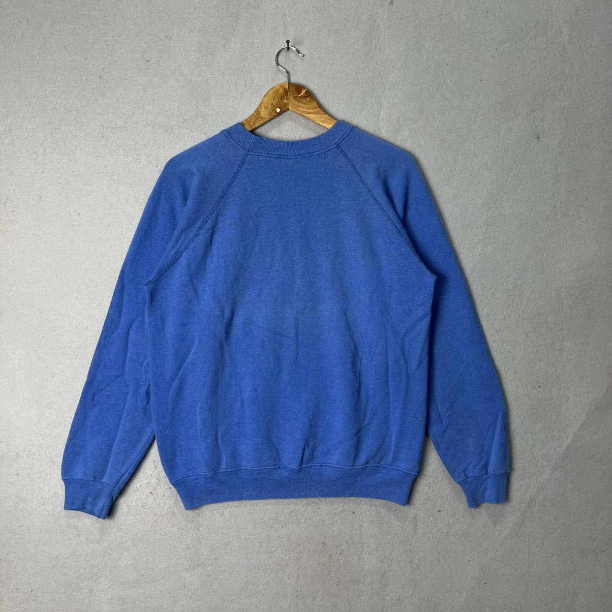 Hanes Vintage 80s Hanes Trailblazers Pathfinder Sweatshirt Blue Size US L / EU 52-54 / 3 - 6 Thumbnail
