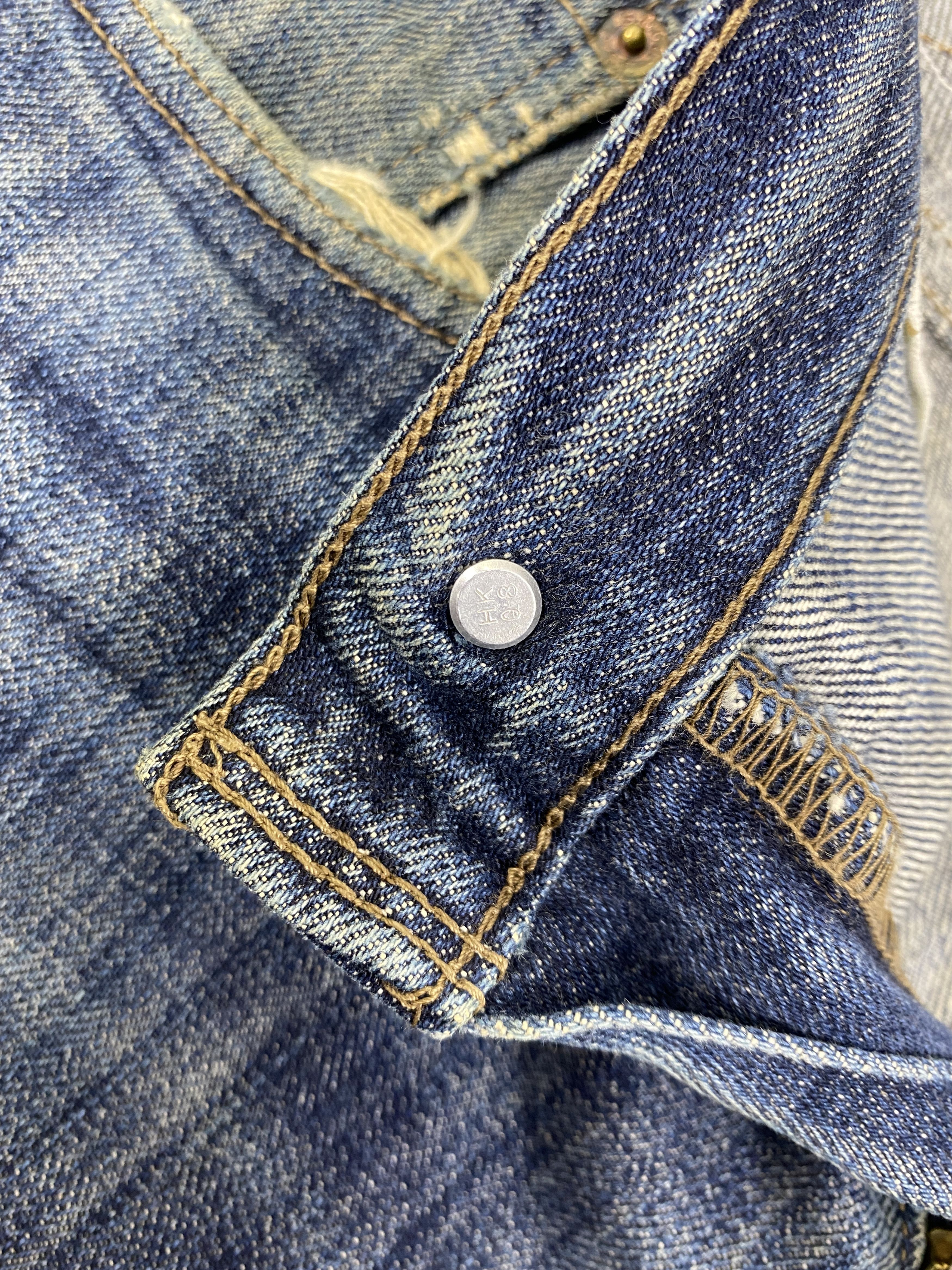 Levi's Vintage Levi's 533 Faded Blue Denim 32 x 30 -JN540 Size US 32 / EU 48 - 6 Thumbnail