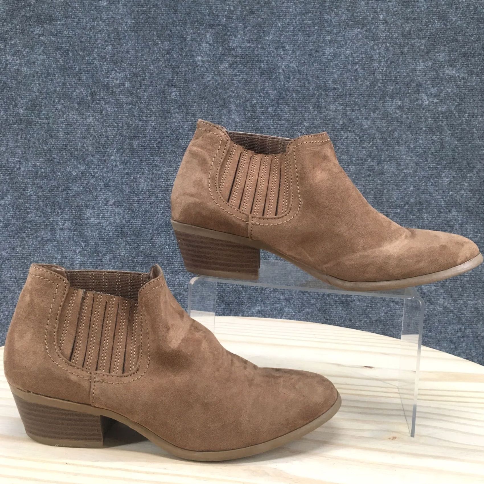 Vintage American Eagle Boots Womens 7 Casual Slip On Ankle Bootie Brown Fabric Heels Size US 7 / IT 37 - 2 Thumbnail