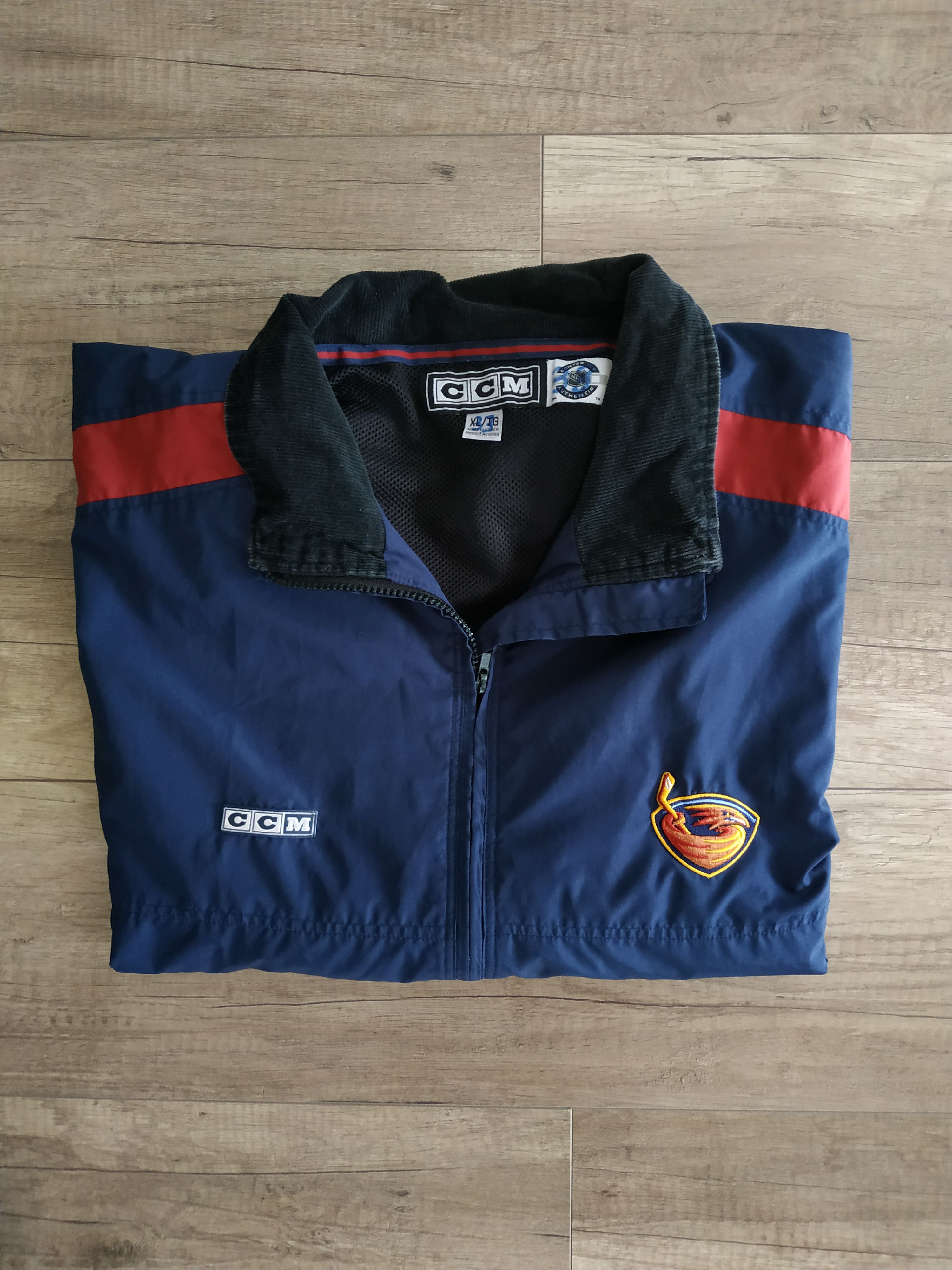 Ccm CCM NHL Atlanta Men's Vintage Full Zip Hockey Jacket, s. XL Size US XL / EU 56 / 4 - 8 Thumbnail