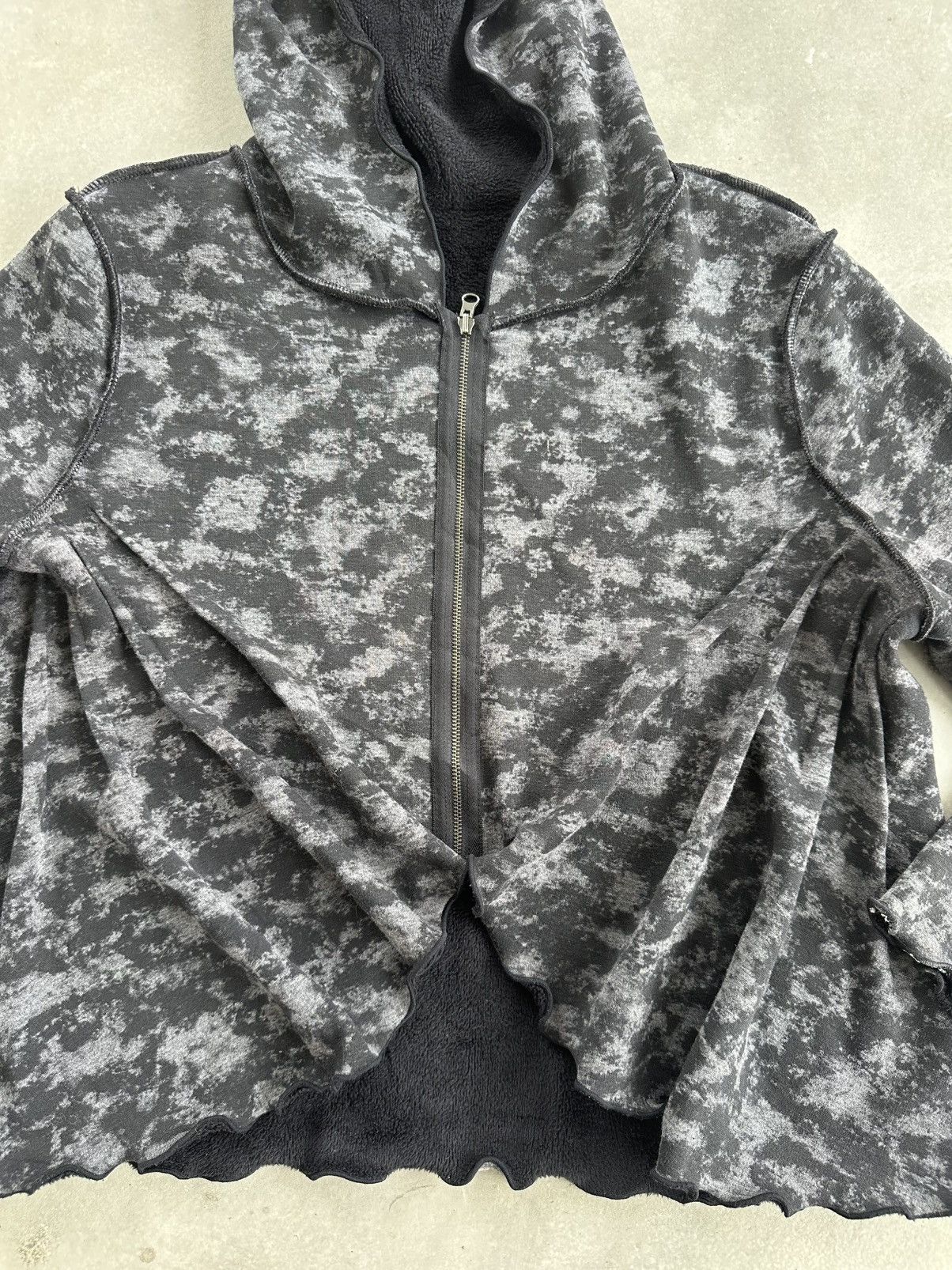 Japanese Brand CAMO FLARE ZIPPED HOODIE Size L / US 10 / IT 46 - 2 Thumbnail