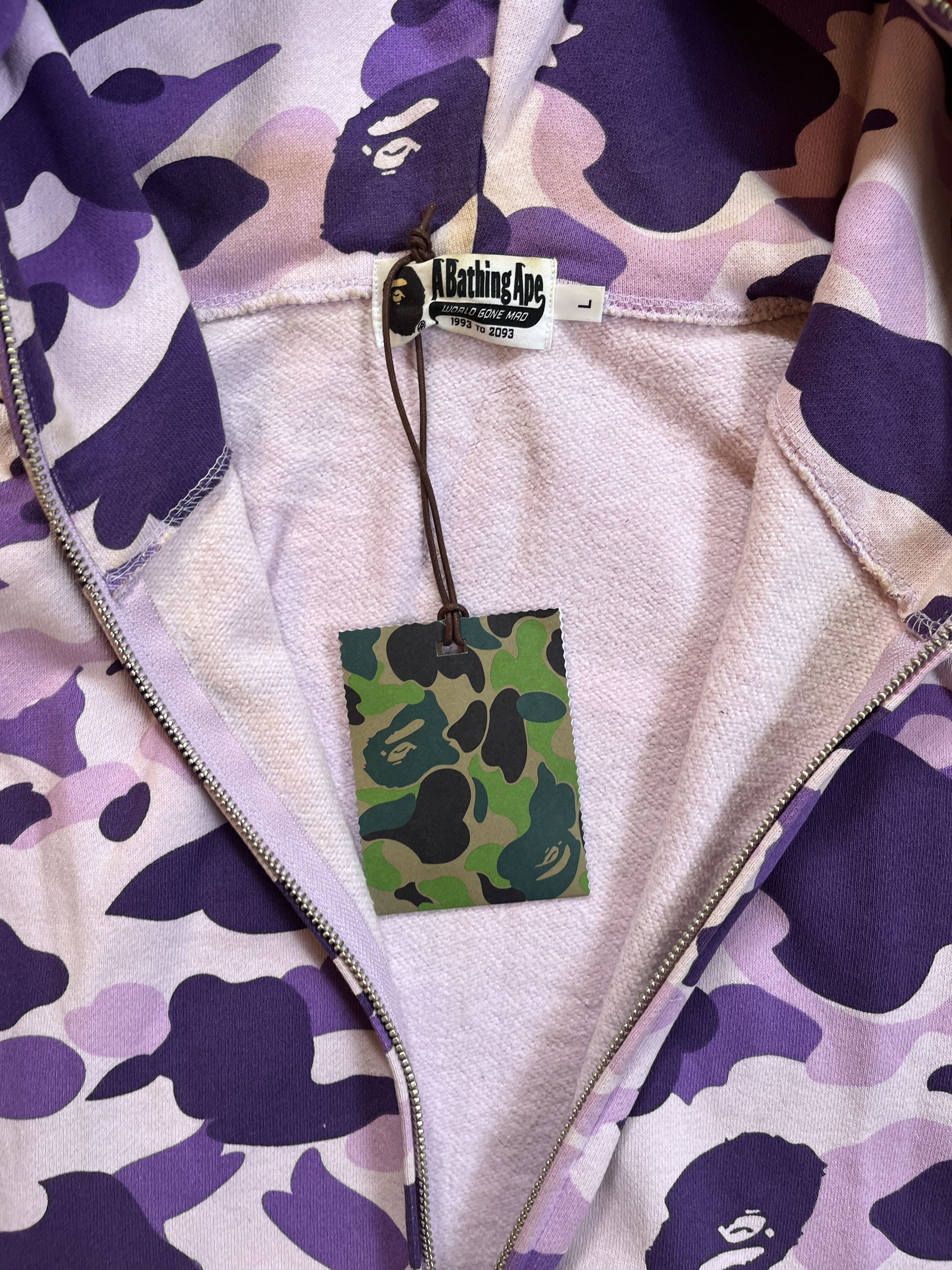 Bape BAPE TAIPEI 10TH ANNIVERSARY SHARK FULL ZIP HOODIE Size US L / EU 52-54 / 3 - 13 Thumbnail