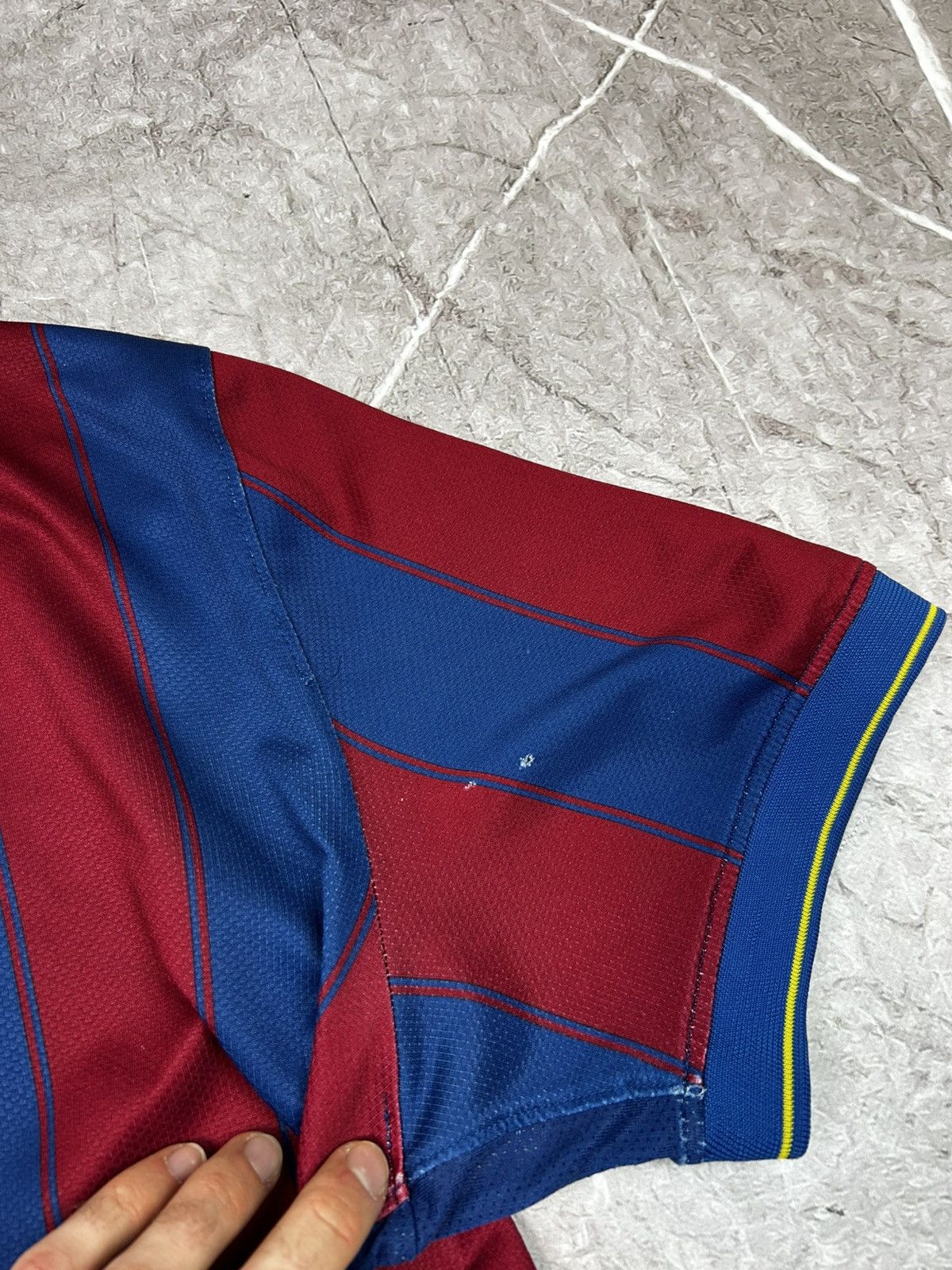 Nike FC BARCELONA 2010/2011 HOME FOOTBALL SOCCER JERSEY NIKE XLL Size US XXL / EU 58 / 5 - 16 Thumbnail