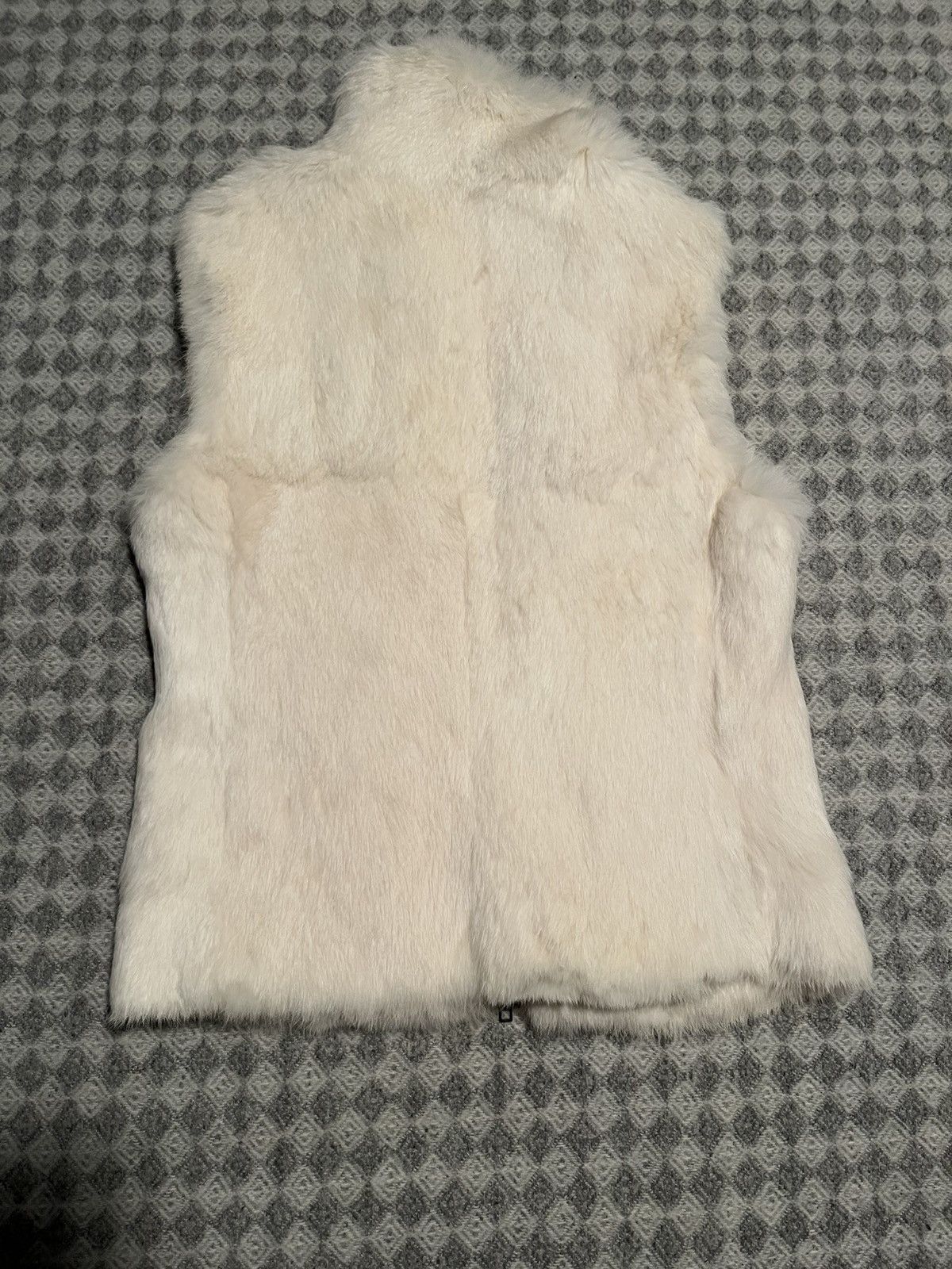 Burberry Burberry Real Rabbit Fur Vest Size S / US 4 / IT 40 - 2 Thumbnail