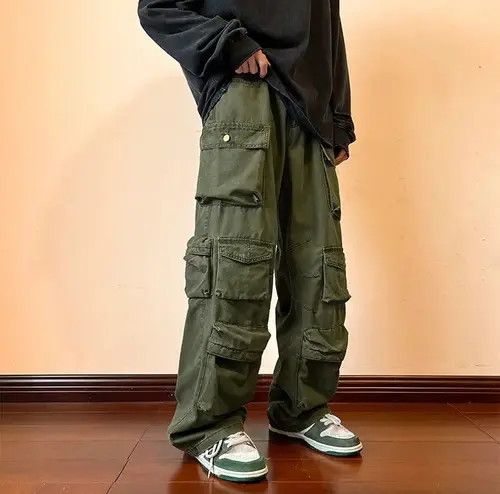 image of Multi-Pocket Wide Leg Cargo Pants in Green, Men's (Size 30)