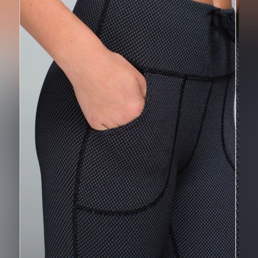 Lululemon Lululemon Skinny Will Pant Diamond Dot Black White sz 4 Size 27" / US 4 / IT 40 - 9 Thumbnail