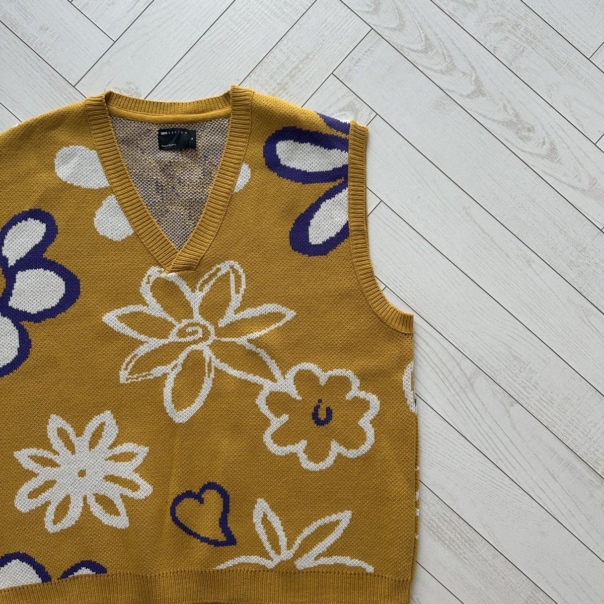 Asos Asos retro knit Floral print vest y2k flowers vintage style Size US M / EU 48-50 / 2 - 5 Thumbnail