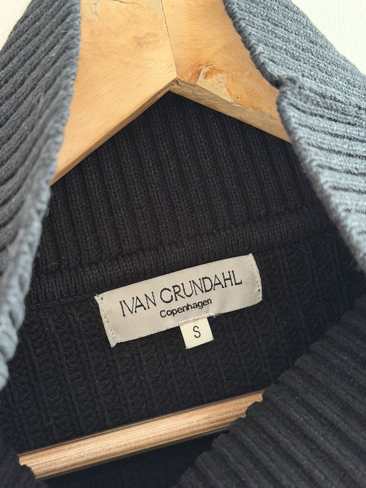 Ivan Grundahl Ivan Grundahl Ribbed Cropped Turtleneck Size S / US 4 / IT 40 - 4 Thumbnail
