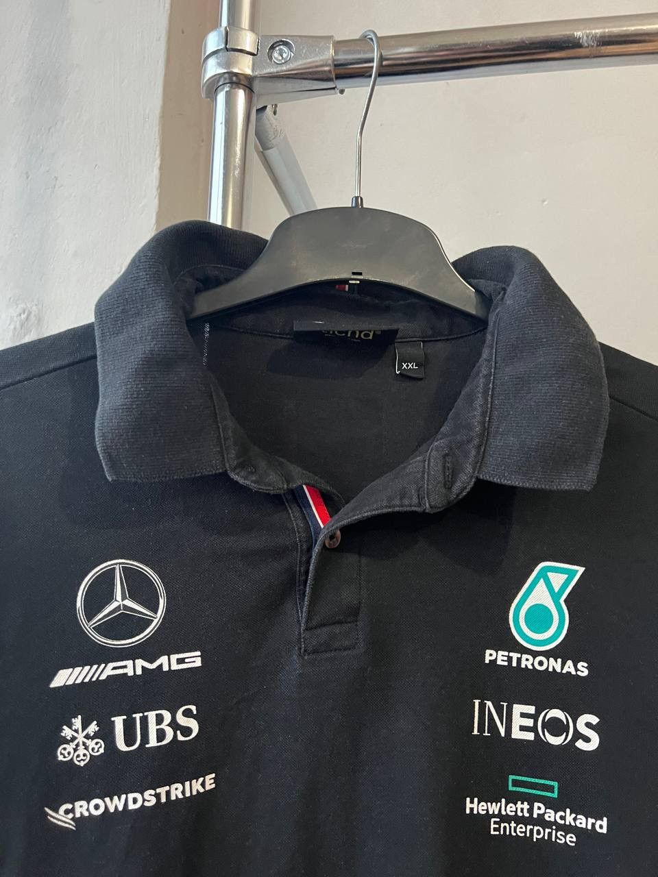 Formula 1 2021 MERCEDES BENZ AMG PETRONAS FORMULA ONE POLO JERSEY XXL Size US XXL / EU 58 / 5 - 4 Thumbnail