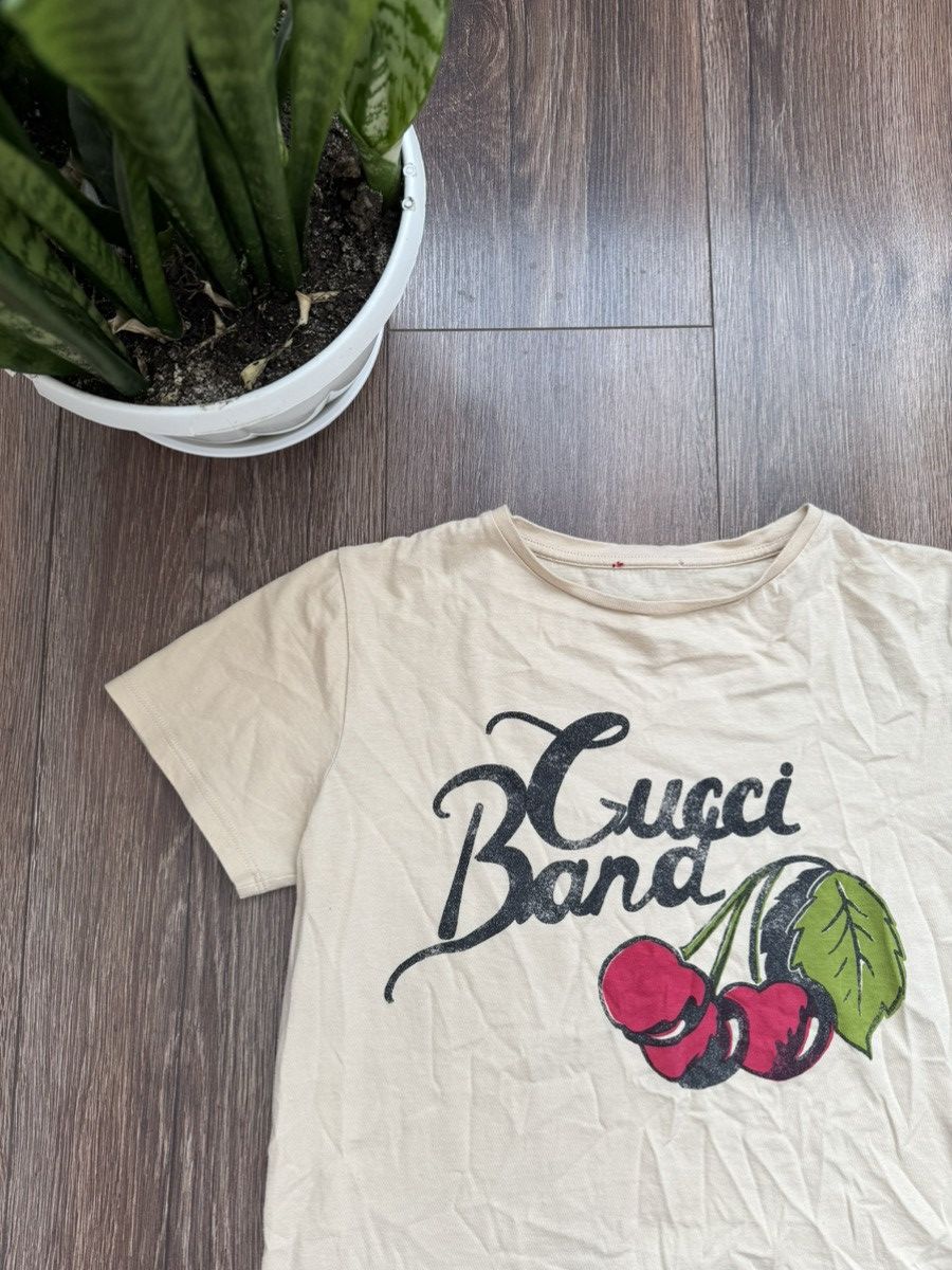 Gucci Gucci kids size 12 Gucci Band cherry biege t shirt Size S / US 4 / IT 40 - 2 Thumbnail