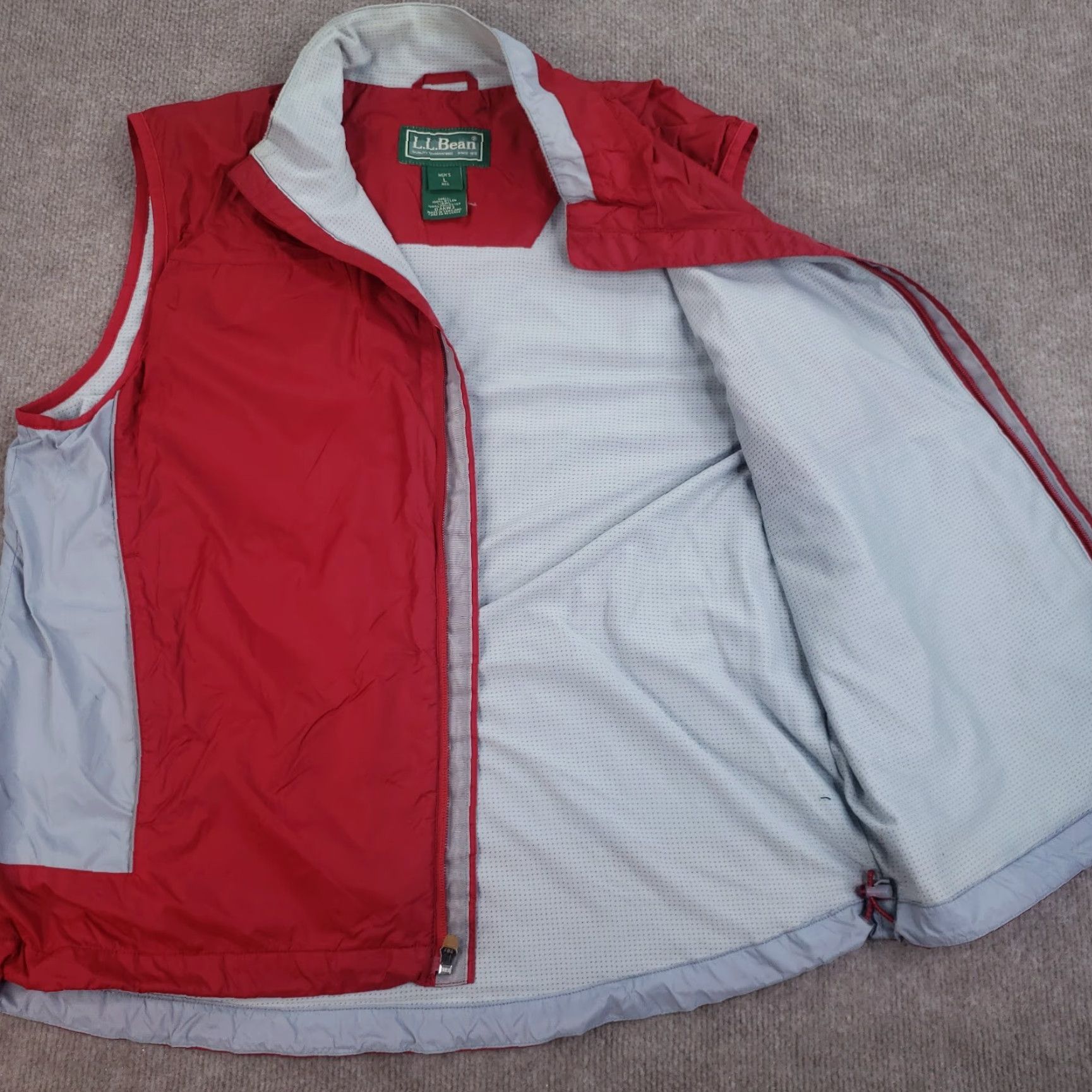 Vintage LL Bean Mens Large Red Gray Full Zip Vest Casual Windbreaker Nylon Size US L / EU 52-54 / 3 - 6 Thumbnail