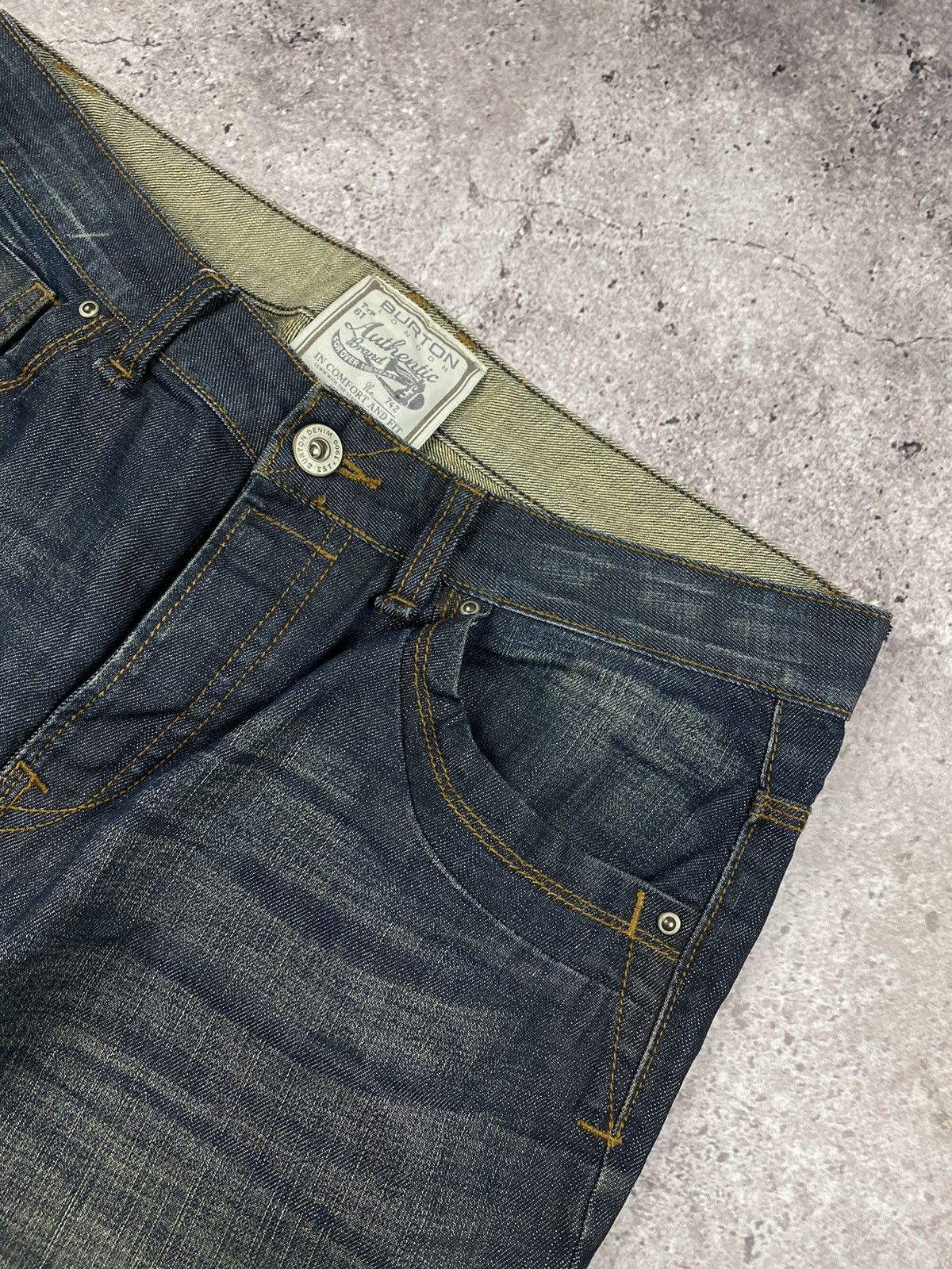 Japanese Brand × Jun Takahashi RIPPED DISTRESS BLACK FADED BAGGY UNIQLO JAPAN DENIM PANTS Size US 34 / EU 50 - 3 Thumbnail