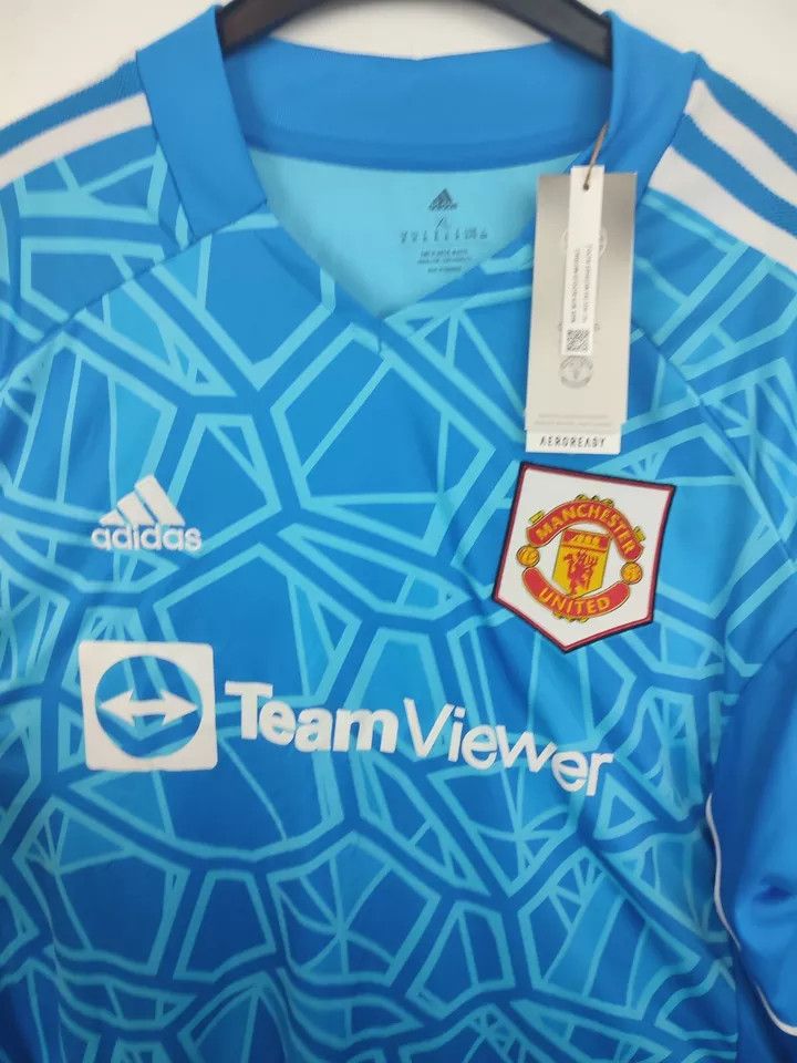 Adidas Manchester United 2022/23 Away Goalkeeper FOOTBALL Kit SHIRT Size US XL / EU 56 / 4 - 13 Thumbnail
