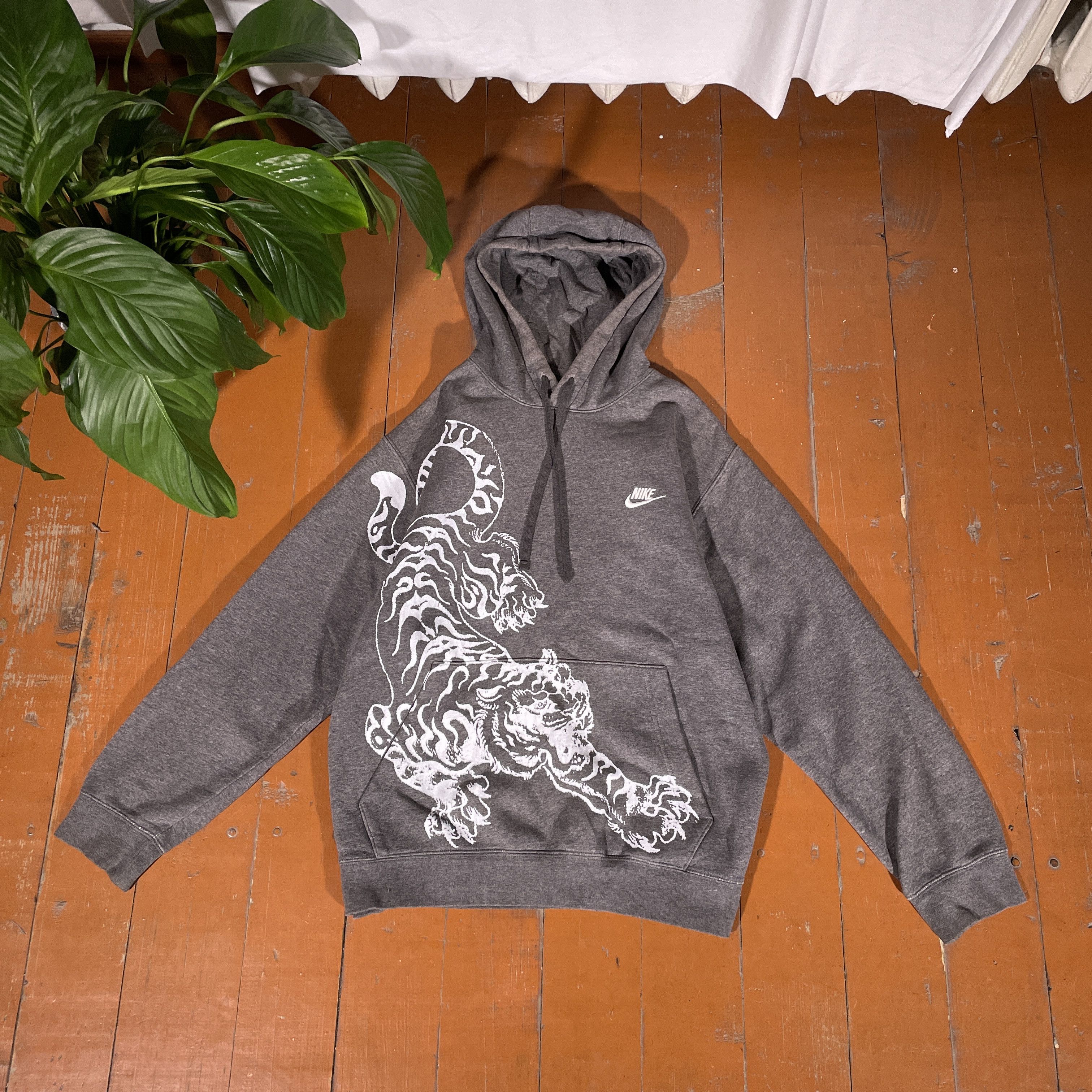 Nike Custom Nike Hoodie Tiger streetwear art grunge opium y2k Size US L / EU 52-54 / 3 - 1 Thumbnail