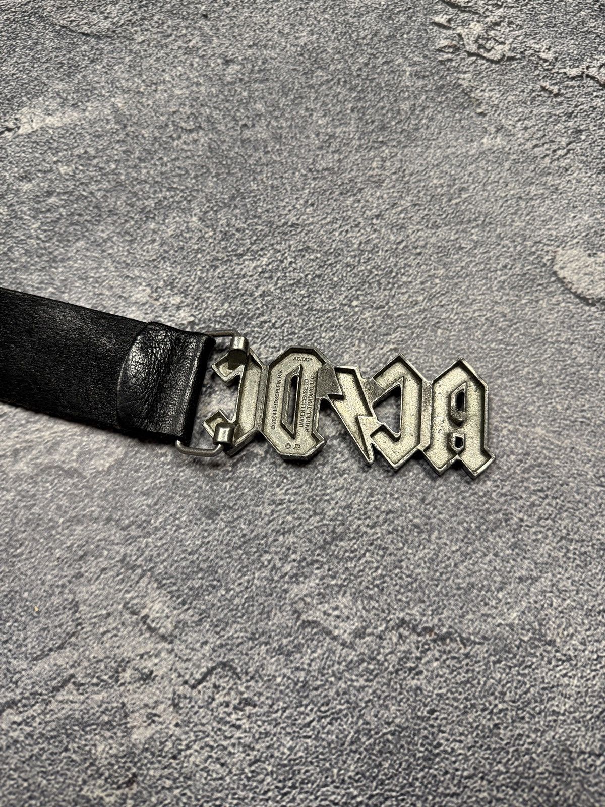 AC/DC × Vintage Ac/Dc Leather Belt Size ONE SIZE - 4 Thumbnail