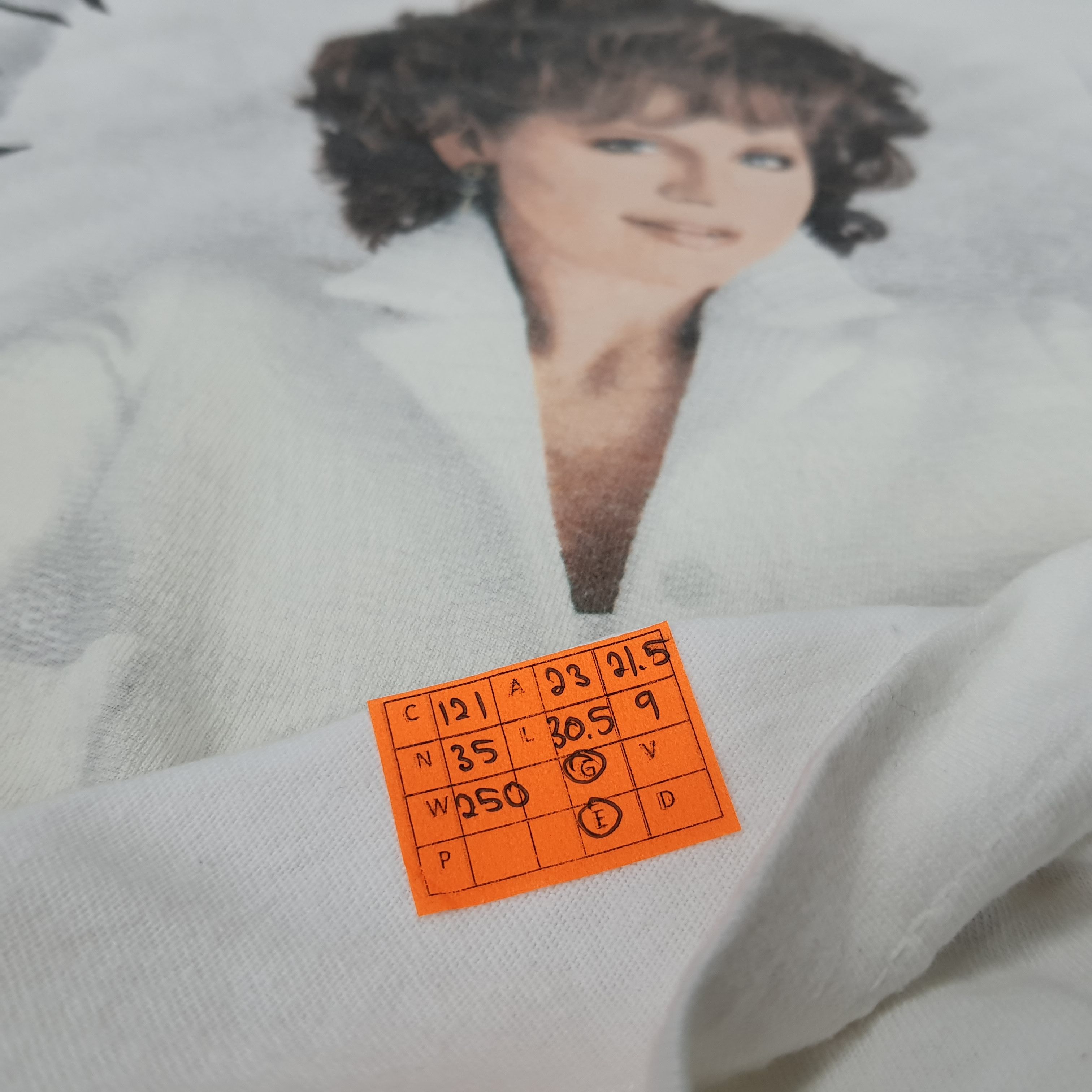 Vintage Vintage Reba McEntire American Singer T-shirt Size US XL / EU 56 / 4 - 7 Thumbnail