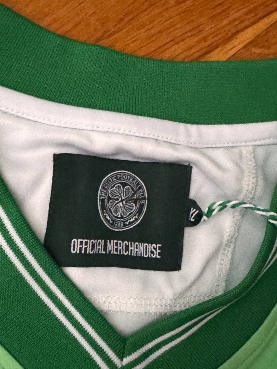 Chelsea Soccer CR Smith Celtic official retro soccer jersey tee Size US XL / EU 56 / 4 - 4 Thumbnail