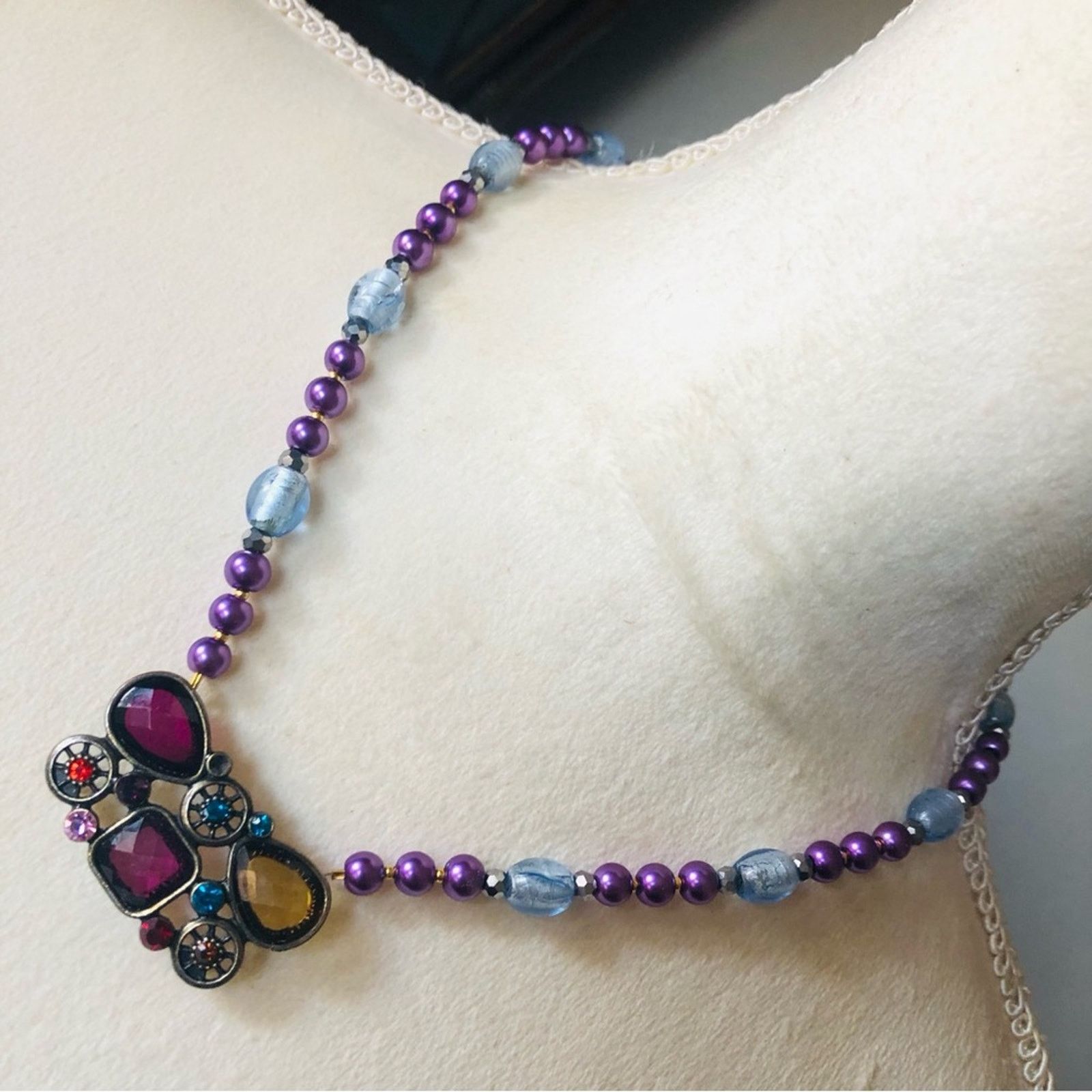 Handmade Handcrafted repurpose regal look pendant Pearl necklace Size ONE SIZE - 1 Thumbnail