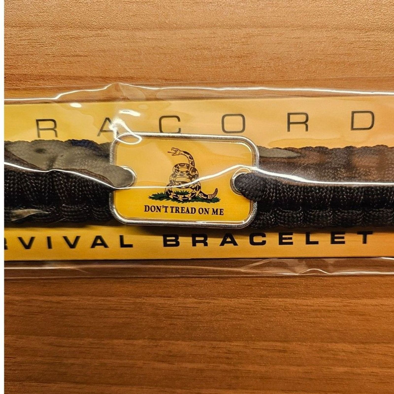 Other "Don't Tread On Me" Paracord Survival Bracelet Mount Vernon Size ONE SIZE - 2 Thumbnail