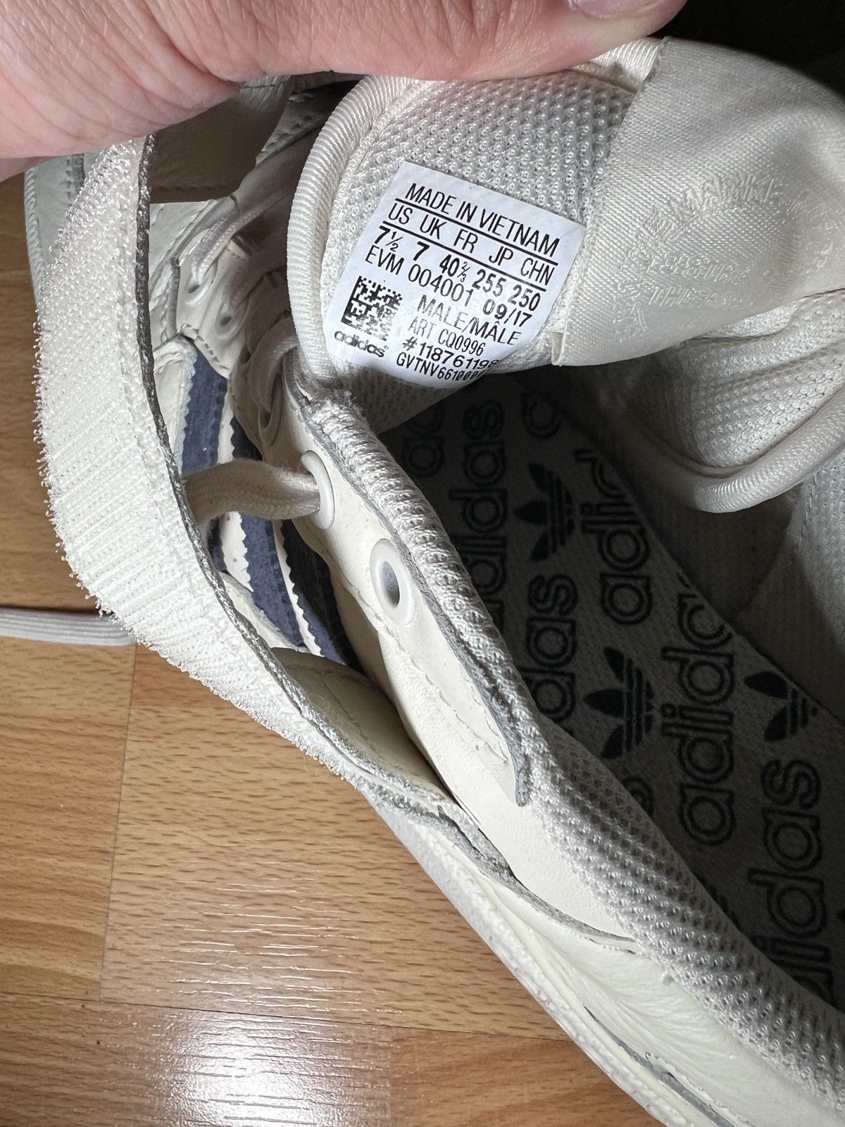 Adidas Forum 84 Low Size US 7.5 / EU 40-41 - 8 Thumbnail