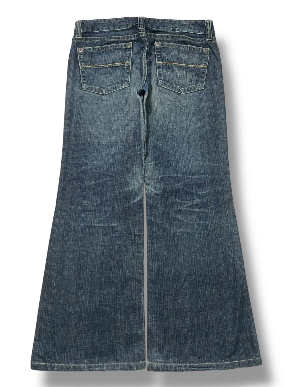 Uniqlo Vintage Uniqlo Bell Bottom Japan - Faded Wash Jeans Size US 35 - 2 Thumbnail
