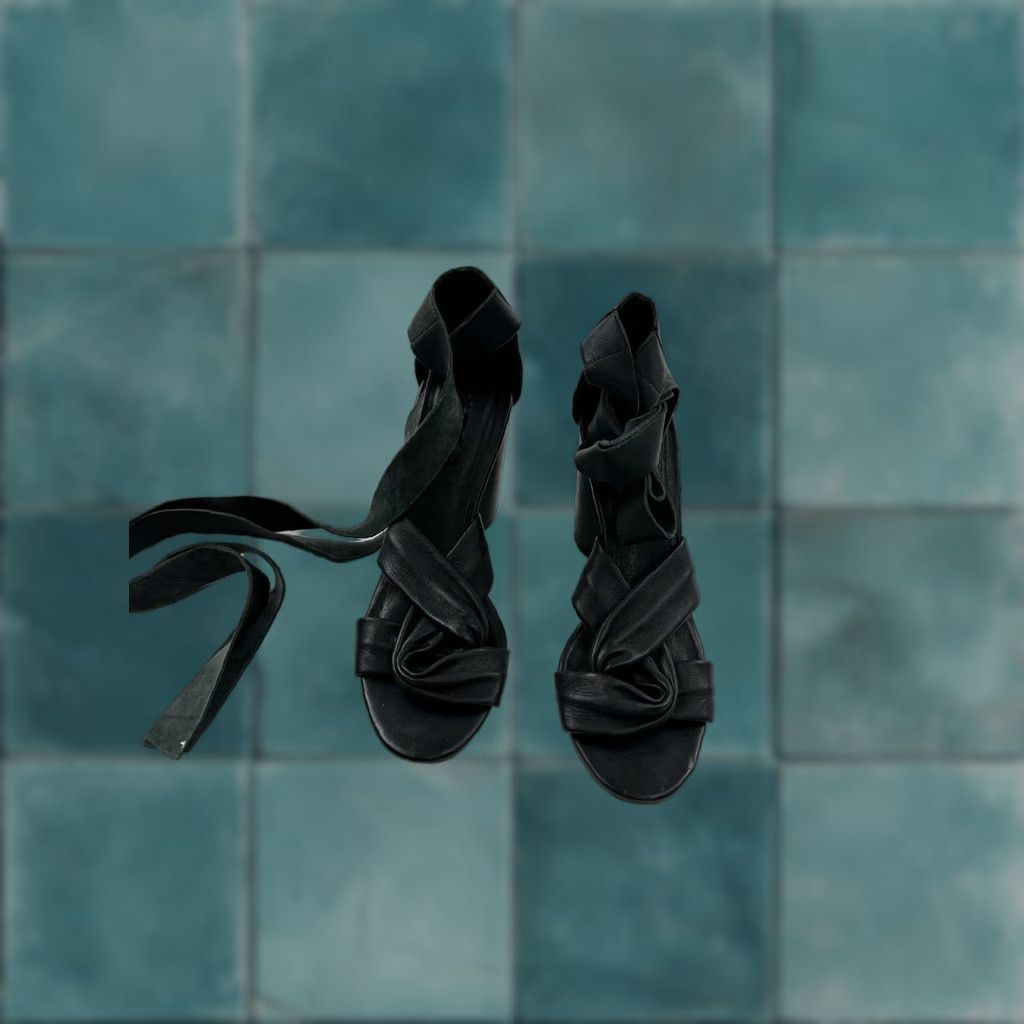 Topshop VINTAGE? (No) Topshop Sandals Women’s 8 Black Stappy Leather Stacked Heel Size US 8 / IT 38 - 1 Thumbnail