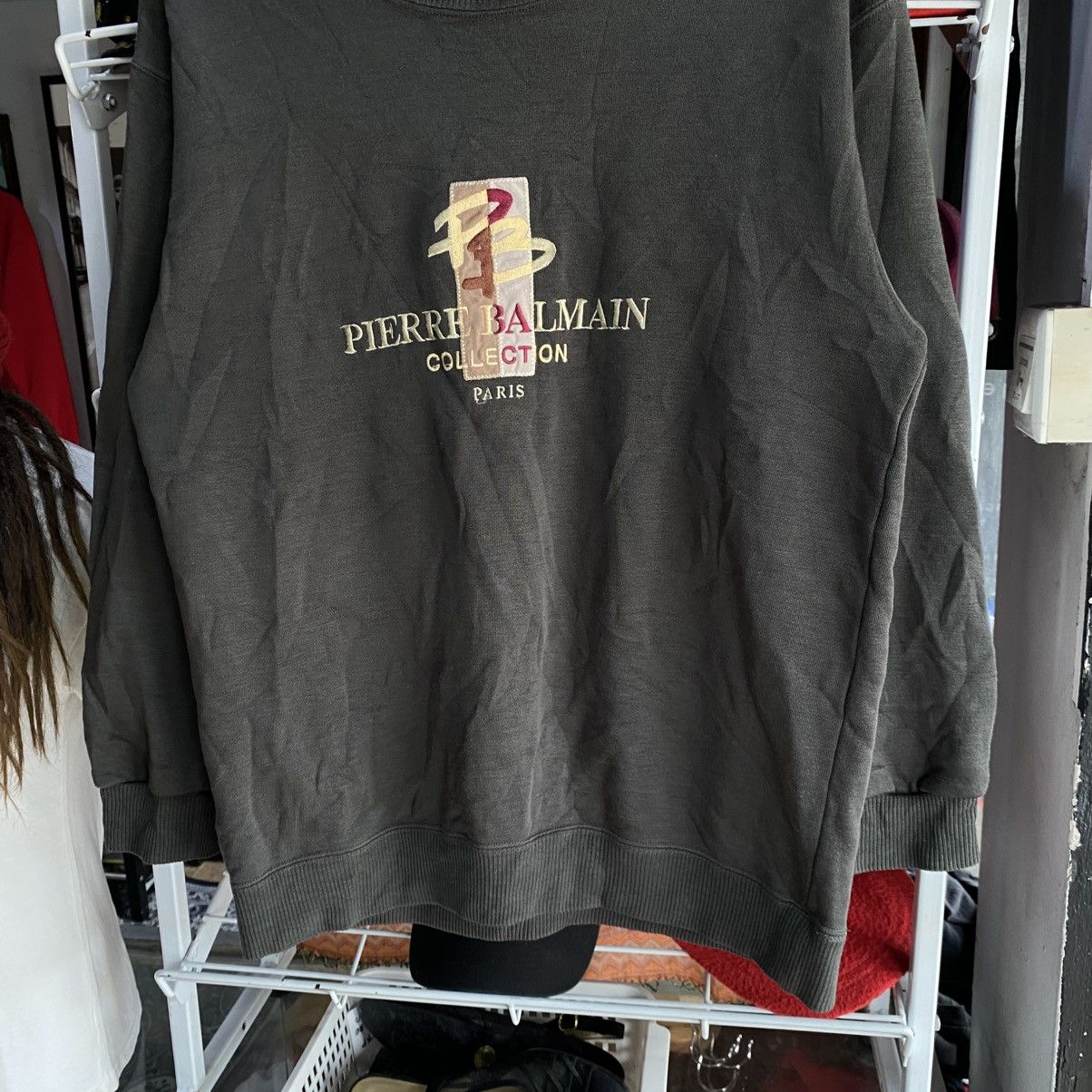 Pierre Balmain Vintage Pierre Balmain Paris Embroidered Sweatshirt Crewneck Size US L / EU 52-54 / 3 - 4 Thumbnail