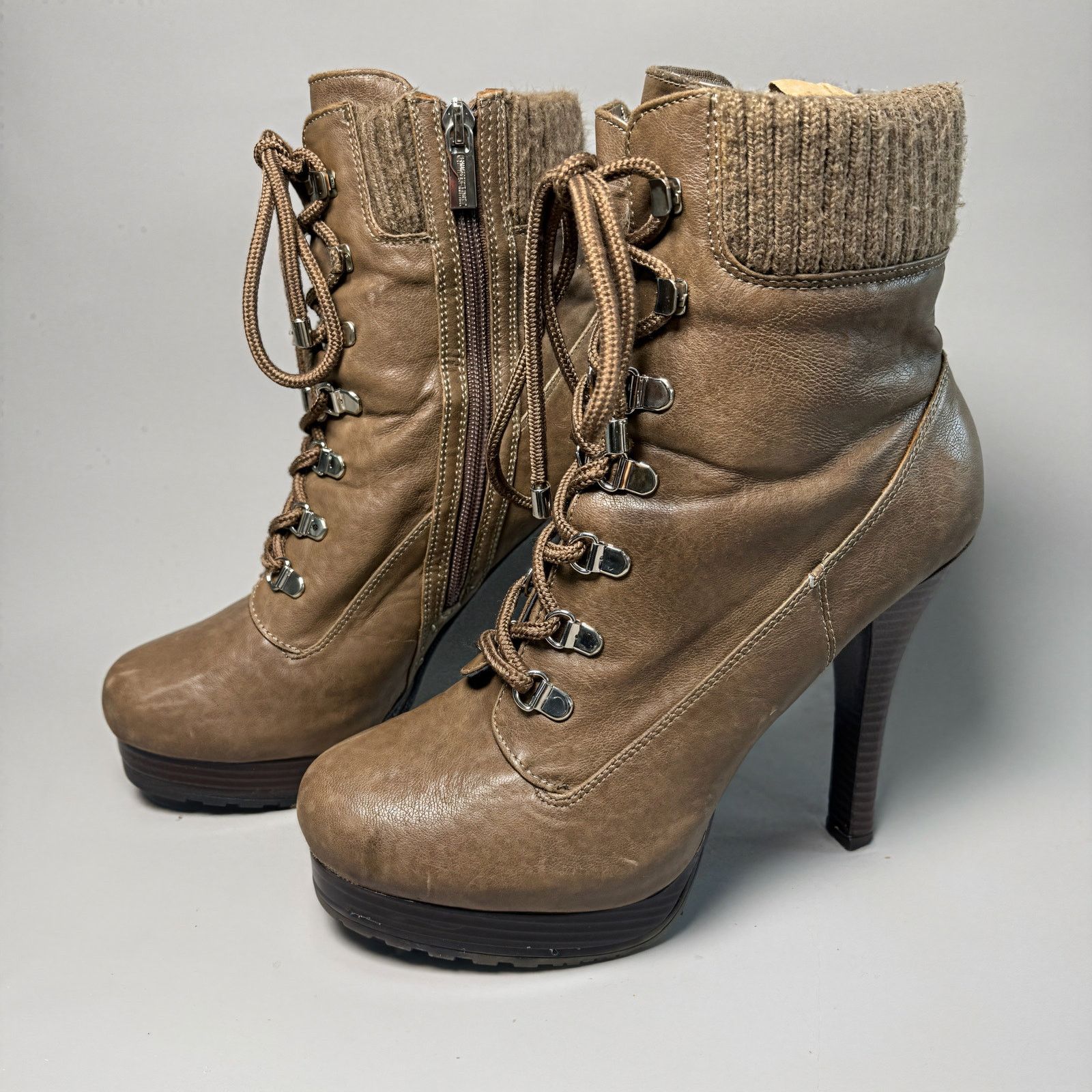 Jennifer Lopez Jennifer Lopez Moritz Taupe Laceup Bootie Size 8.5 Size US 8.5 / IT 38.5 - 3 Thumbnail