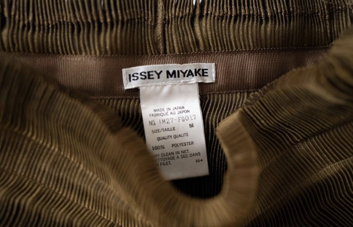 Issey Miyake Issey Miyake Pleated Skirt - Vintage Size 30" / US 8 / IT 44 - 3 Thumbnail