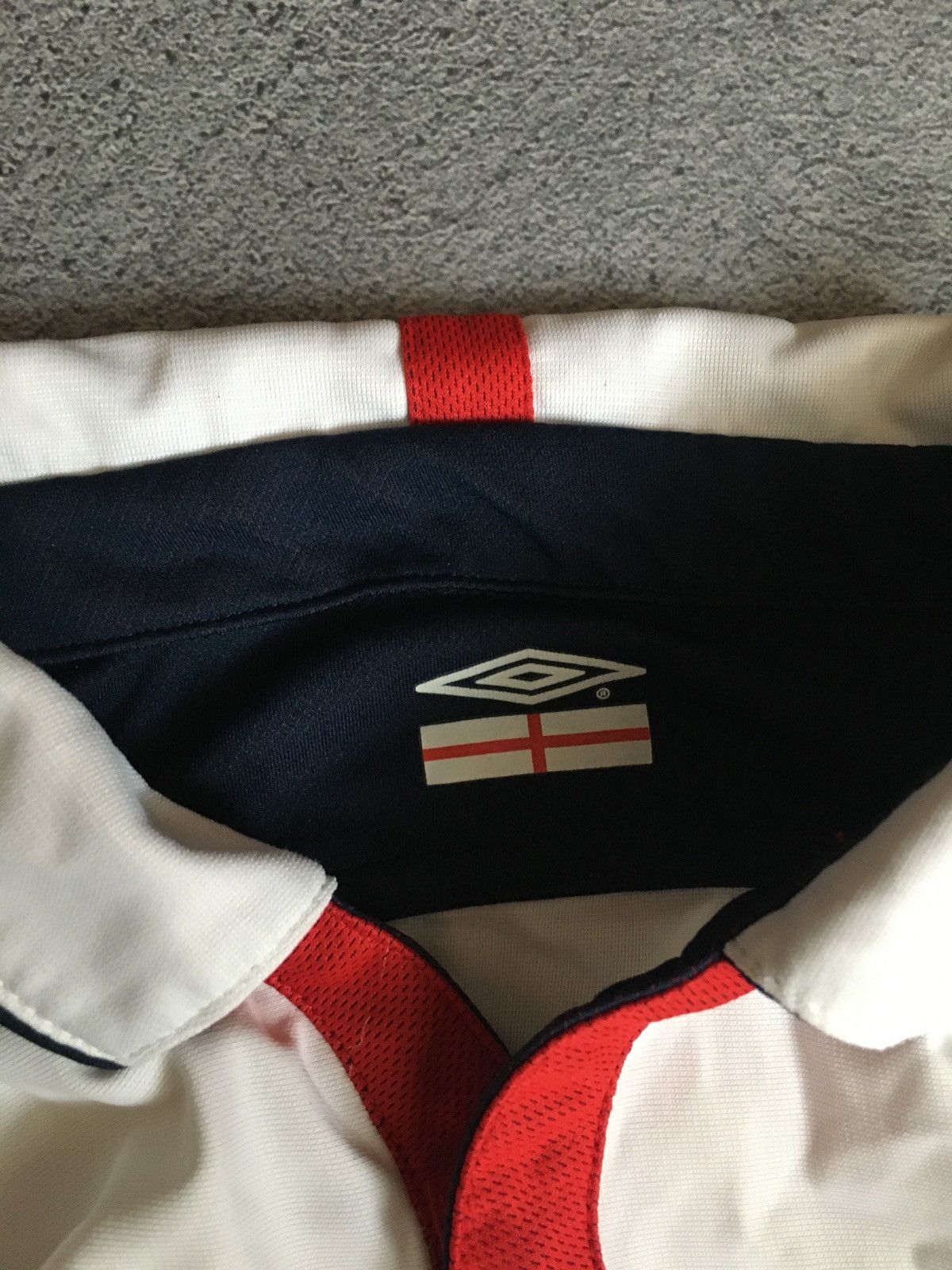Umbro 🐓ENGLAND 2003 2005 HOME FOOTBALL SHIRT SOCCER JERSEY UMBRO Size US M / EU 48-50 / 2 - 7 Thumbnail