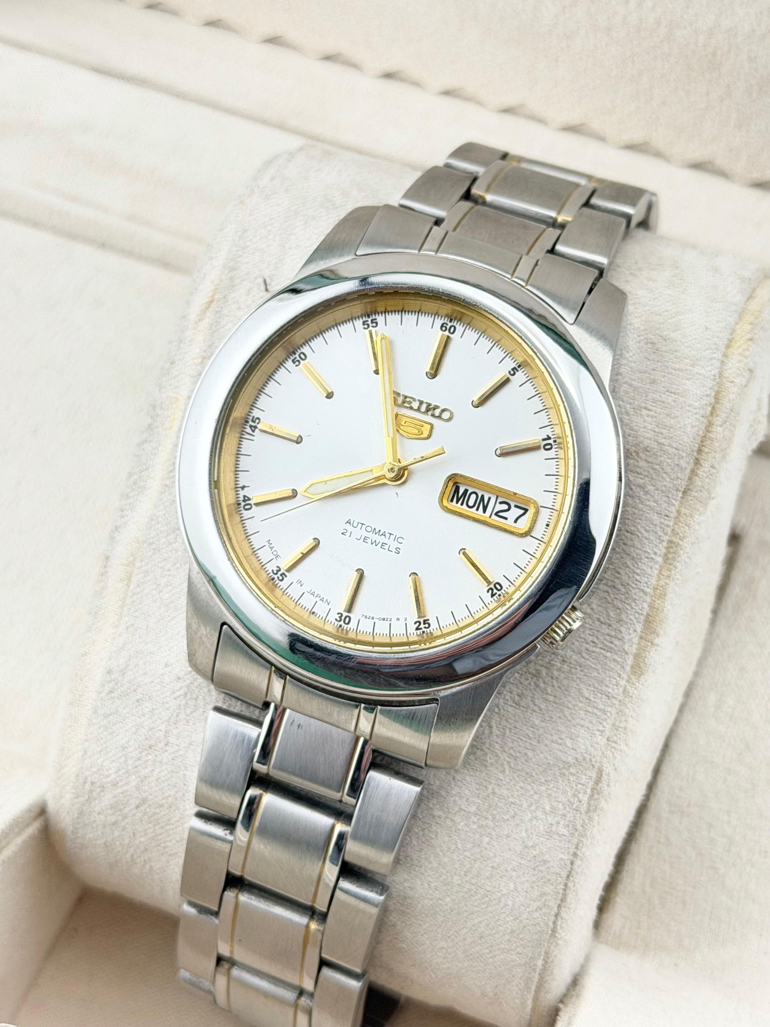 Seiko Vintage Men's Wrist Automatic Watch Size 36 - 4 Thumbnail