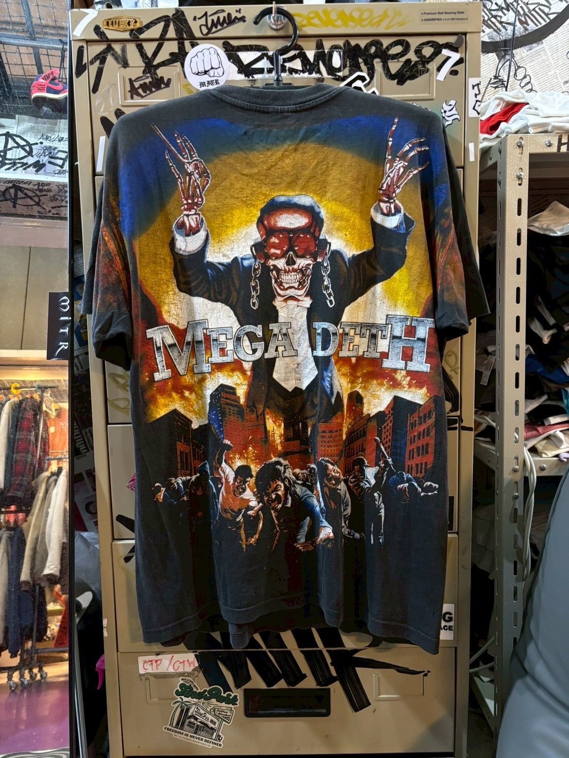Megadeth Megadeath vintage tee 90’s Size US XL / EU 56 / 4 - 7 Thumbnail