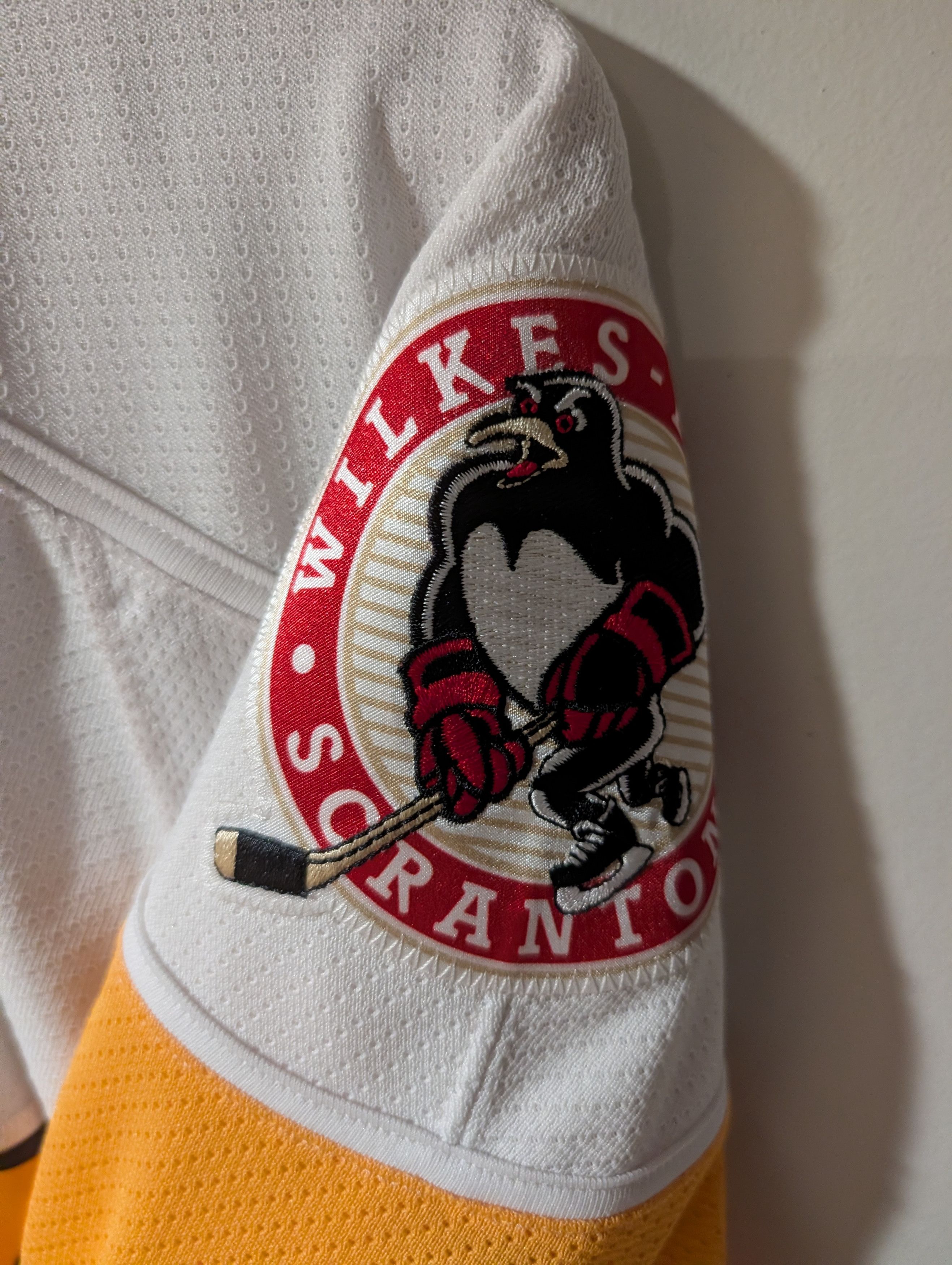 NHL CCM Wilkes-Barre Scranton Penguins Sorkin #7 Hockey Jersey Size US XL / EU 56 / 4 - 4 Thumbnail