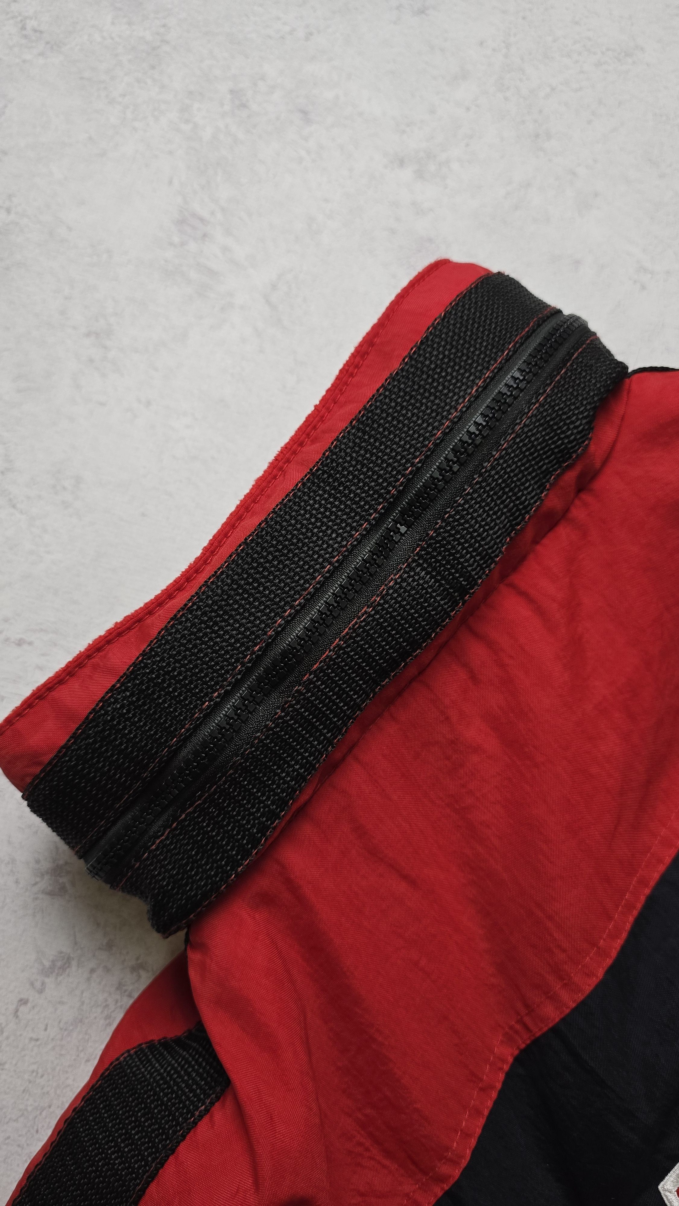 Champion VTG 90's Chicago Blackhawks Embroidered Zip Up Jacket Size US XL / EU 56 / 4 - 8 Thumbnail
