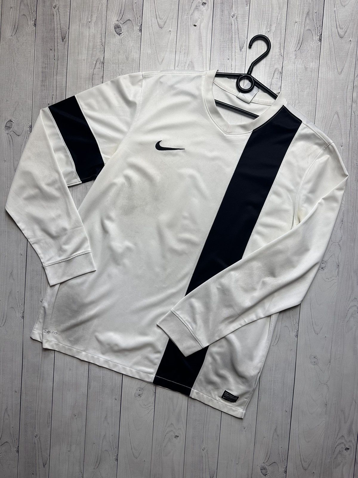 Nike × Vintage Vintage Nike soccer jersey size XL distressed Size US XL / EU 56 / 4 - 1 Thumbnail