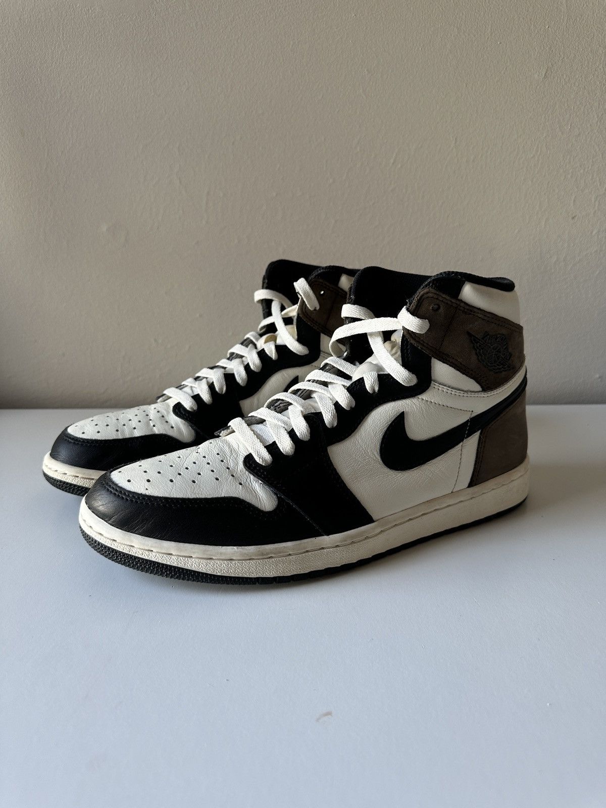 image of Nike Air Jordan 1 Retro High OG - Mocha Shoes in Black, Men's (Size 11)