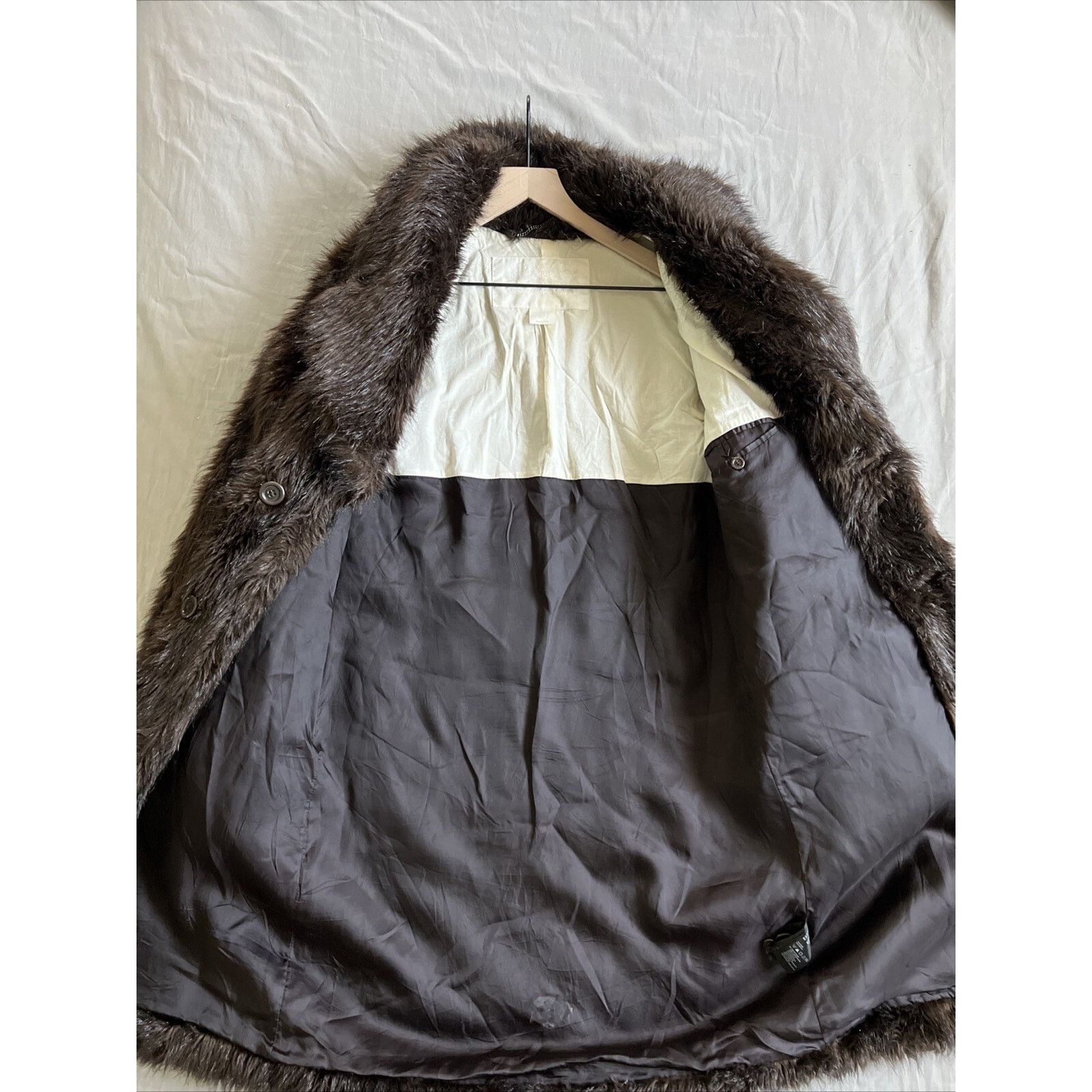 Maison Margiela MAISON MARTIN MARGIELA x H&M Faux Fur Beaver Long Coat Brown Size US S / EU 44-46 / 1 - 4 Thumbnail