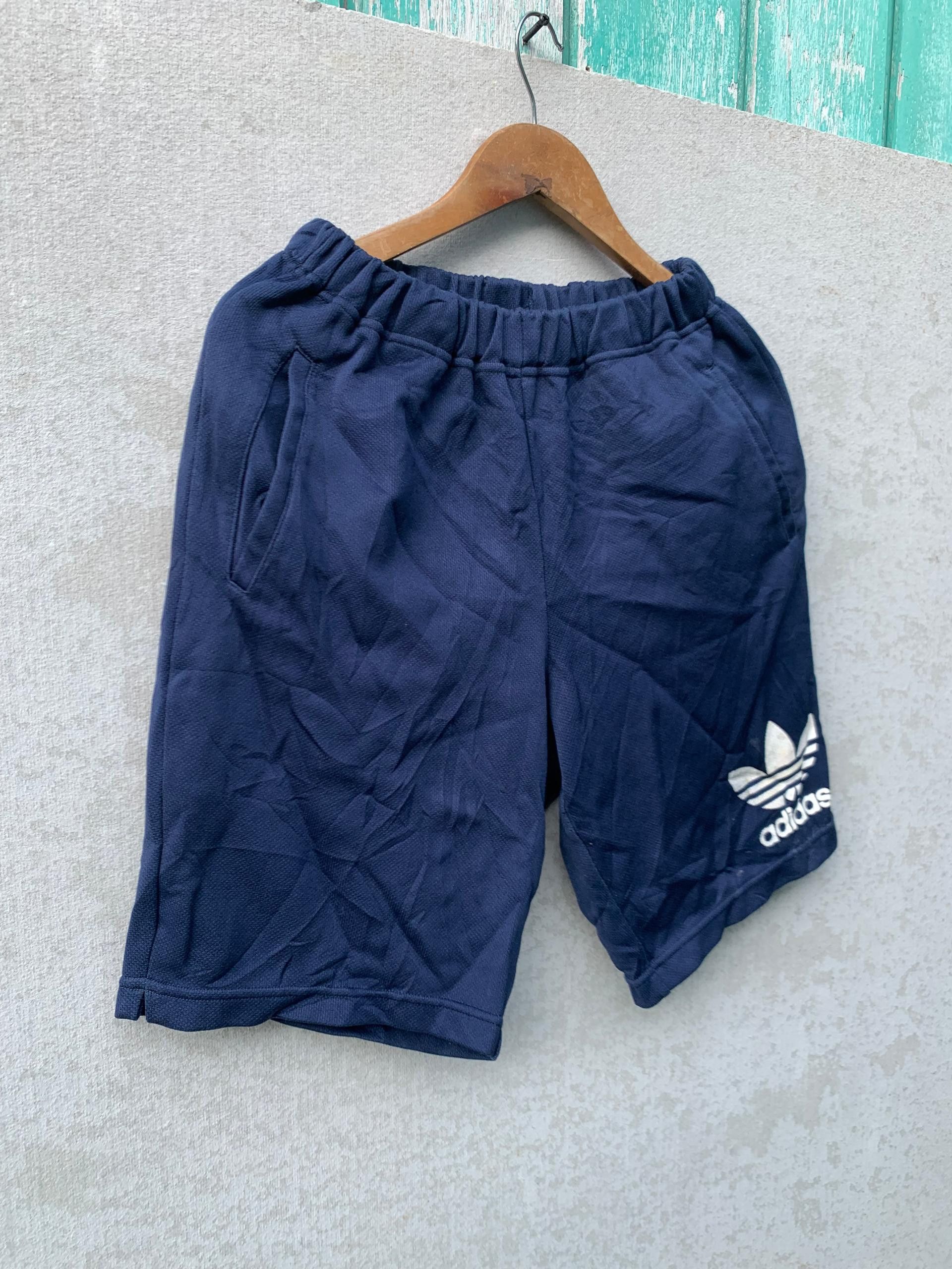 Adidas Vintage Adidas X Descante Shorts Pants Size US 26 / EU 42 - 3 Thumbnail