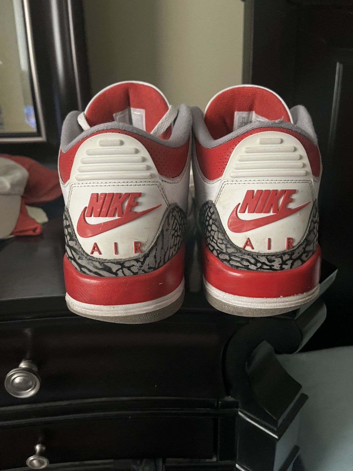 Jordan Brand Jordan 3 Fire Red - Size 11 Size US 11 / EU 44 - 4 Thumbnail