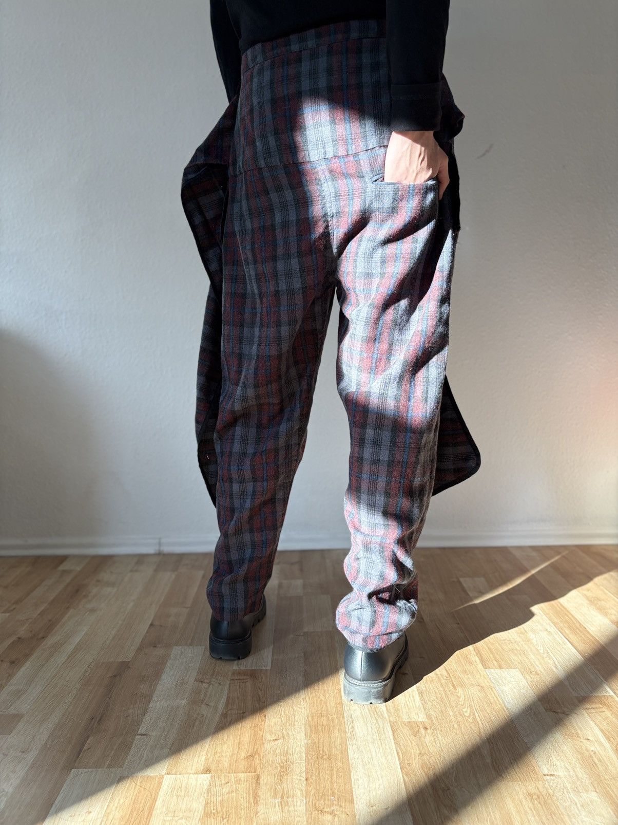 Henrik Vibskov 00s Vintage Henrik Vibskov Retro Plaid Trousers Pants Y2K Size US 35 - 11 Thumbnail