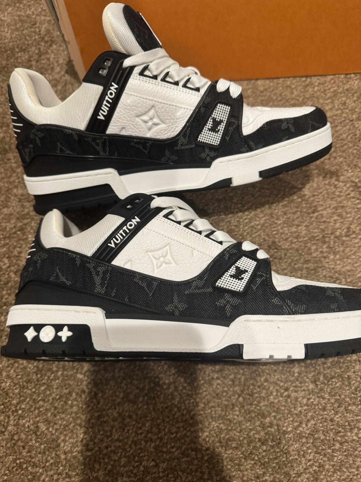 Louis Vuitton LV Trainer Low Monogram Denim Black White Size US 8.5 / EU 41-42 - 8 Thumbnail