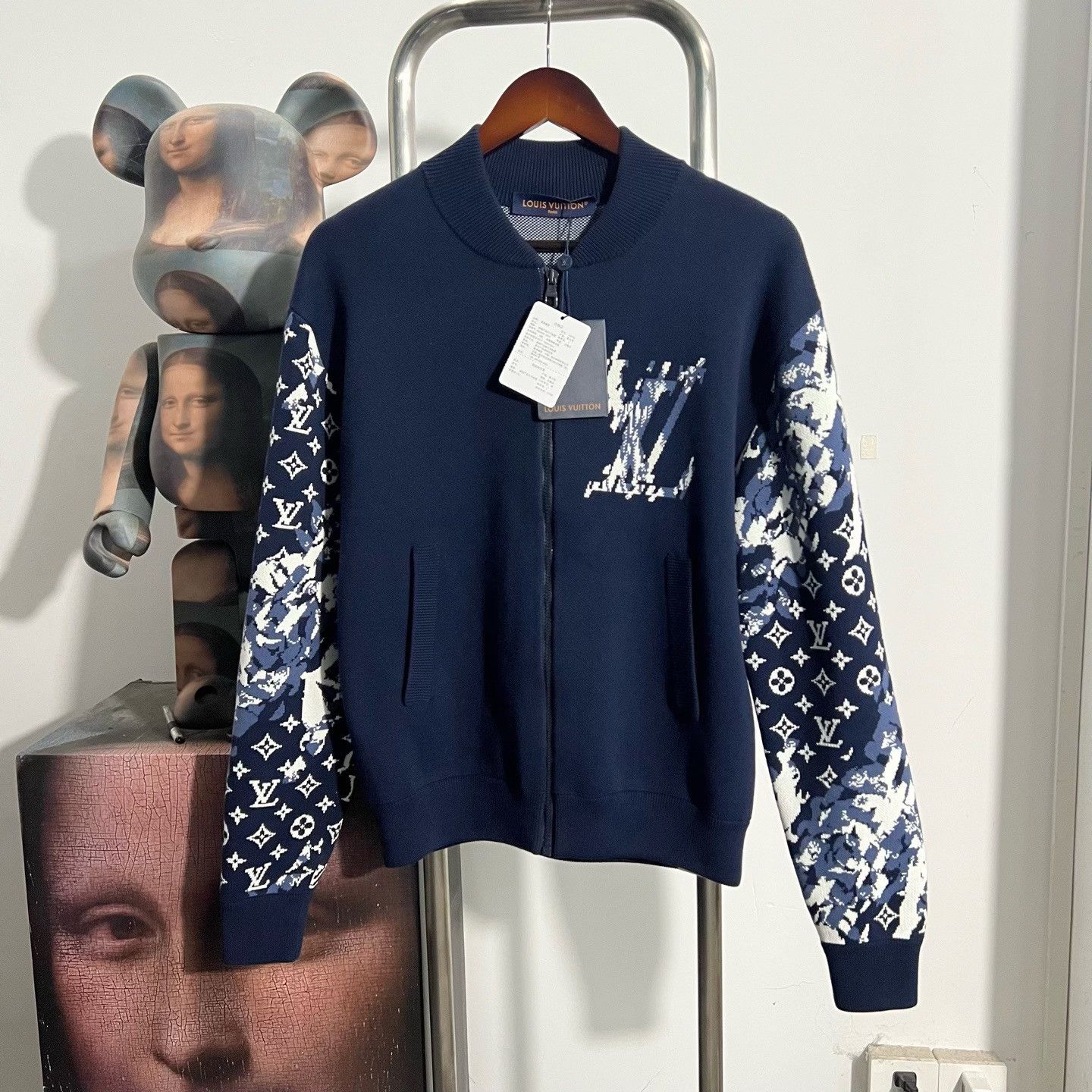 Louis Vuitton Louis Vuitton Light Jacket xs Men Size US XS / EU 42 / 0 - 1 Thumbnail