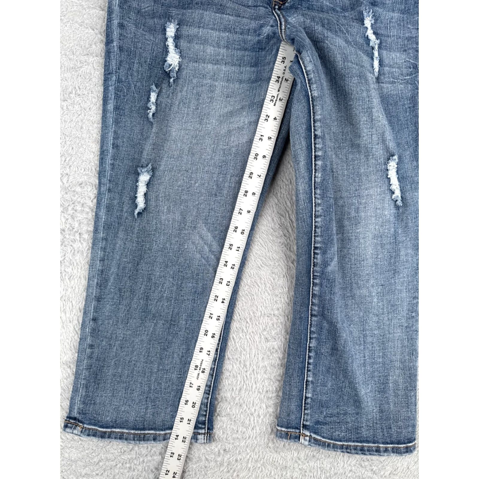 Vintage Maurices Jeans Capri Mid 11 Blue Denim Distressed 30x22 Cotton Blend Womens Capri Jeans Size 32" / US 10 / IT 46 - 7 Thumbnail