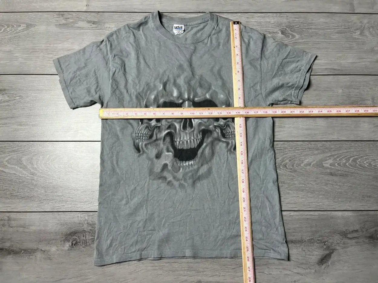 Band Tees Skulls fire T-shirt vintage size Medium Size US M / EU 48-50 / 2 - 5 Thumbnail