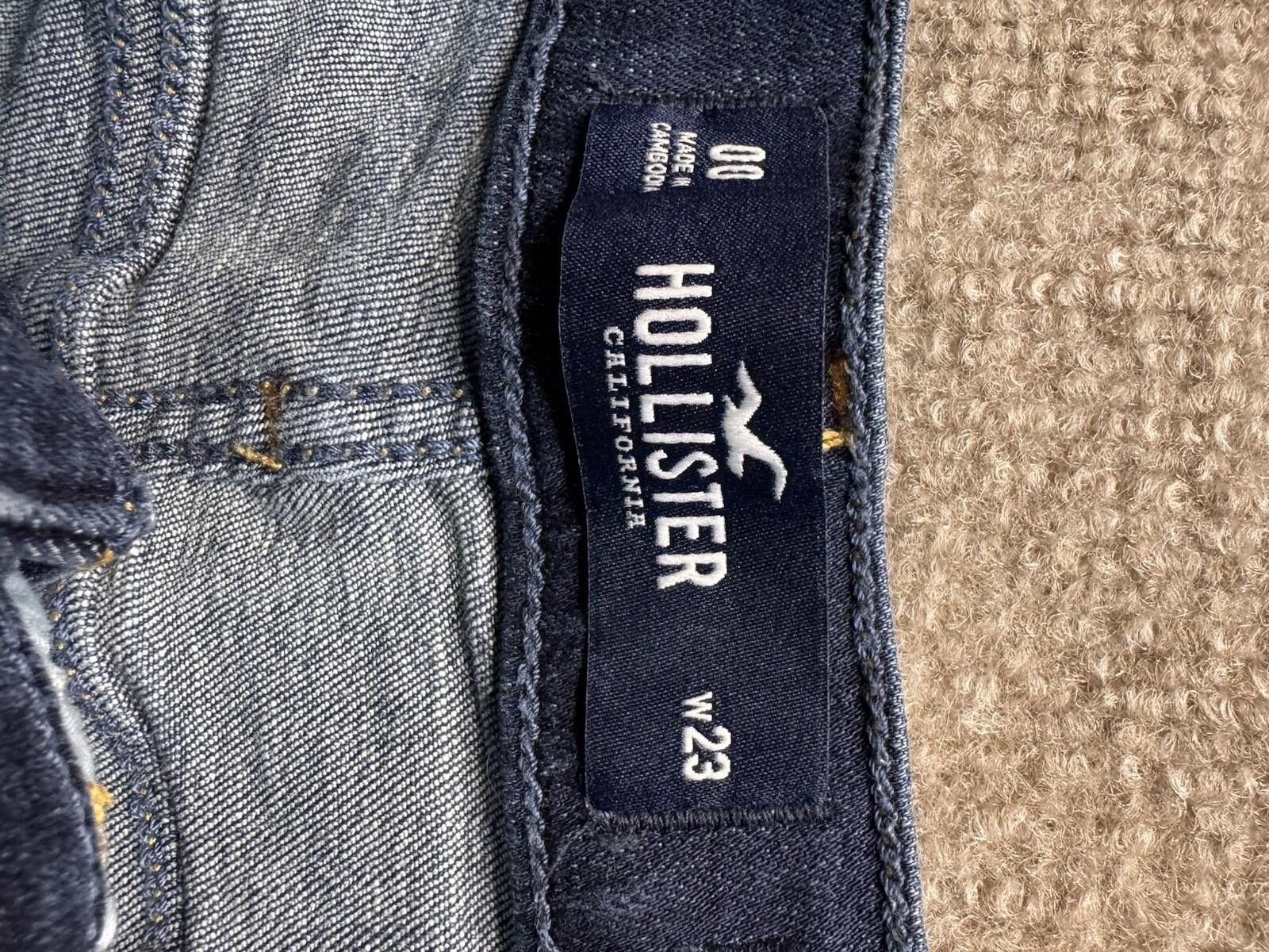 Hollister Hollister 00 W23 Short-3" Cuffed Hem Jean High Rise (748) Size 24" / US 00 / IT 34 - 4 Thumbnail