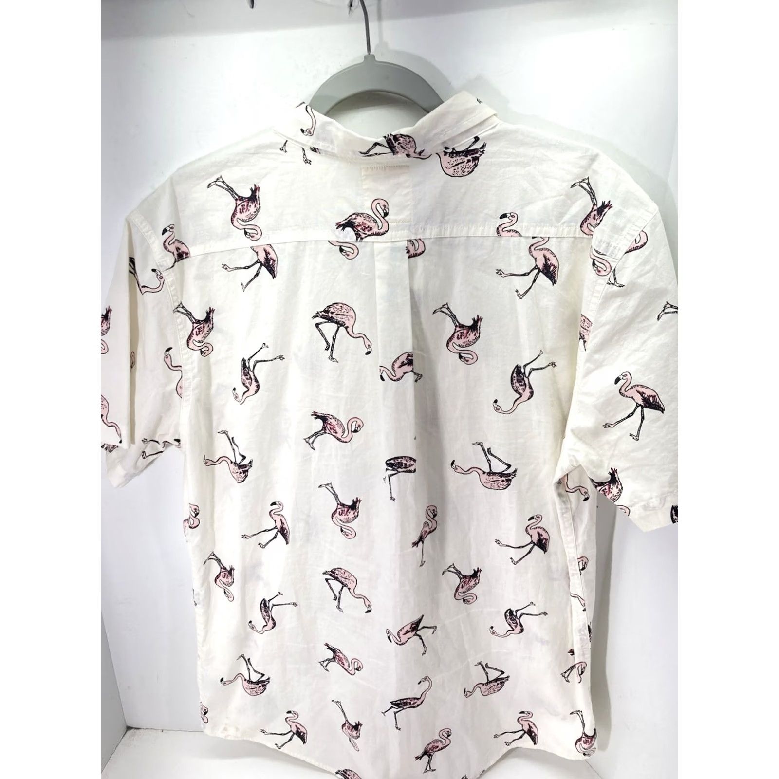 Levi's Levi's Camp Shirt Men L Ivory AOP Flamingos Short Sleeve Button Cotton Slim Fit Shirt Size US L / EU 52-54 / 3 - 6 Thumbnail