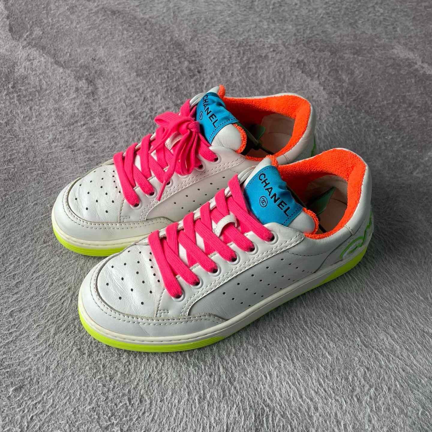 Chanel Chanel Yellow Lowtop Sneakers 36 Women Size US 6 / IT 36 - 1 Thumbnail